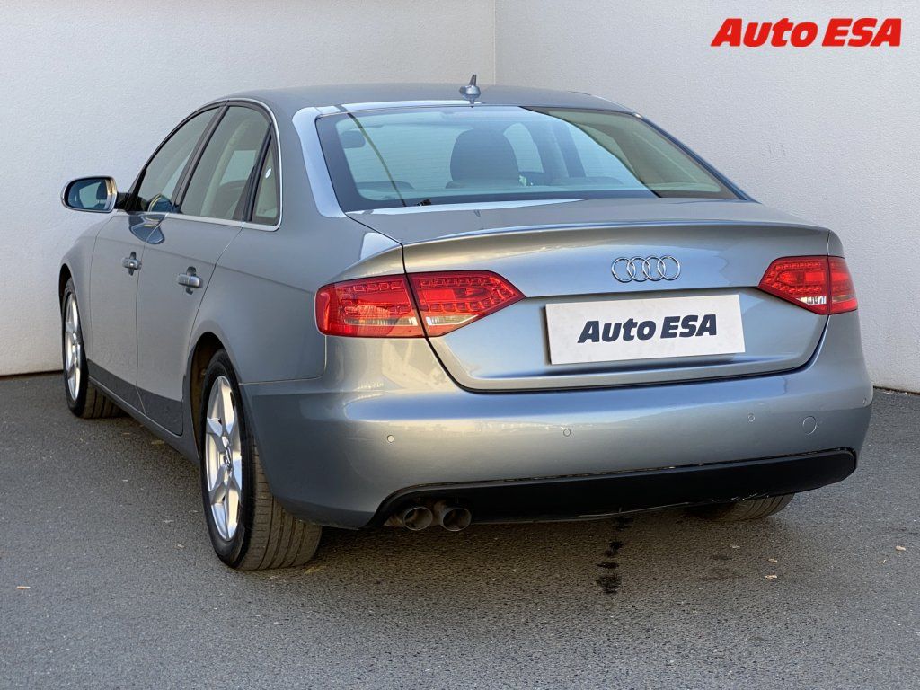 Audi A4, 2.0 TDi Quattro,Ambition - fotka 6