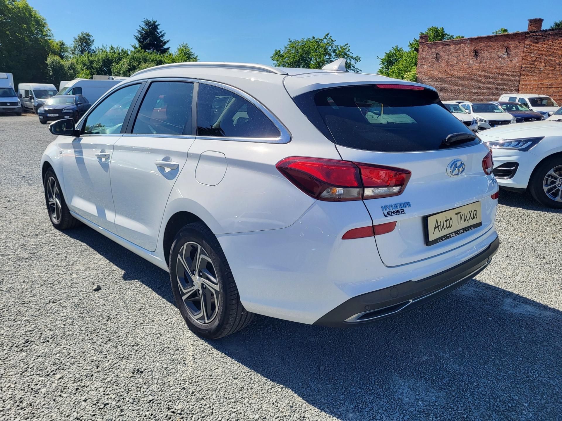 Hyundai i30, 1.5 T-GDI 118kW SMART SW *ČR - fotka 3