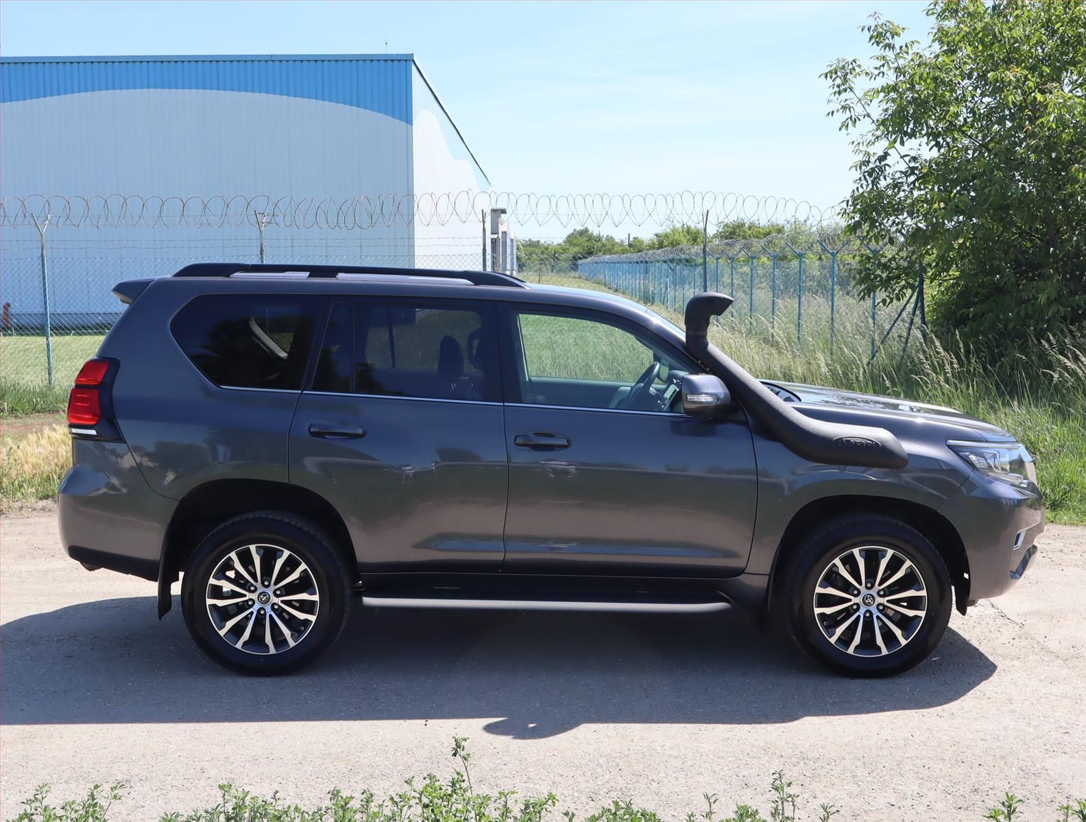 Toyota Land Cruiser, 2.8 D-4D, Premium - fotka 6