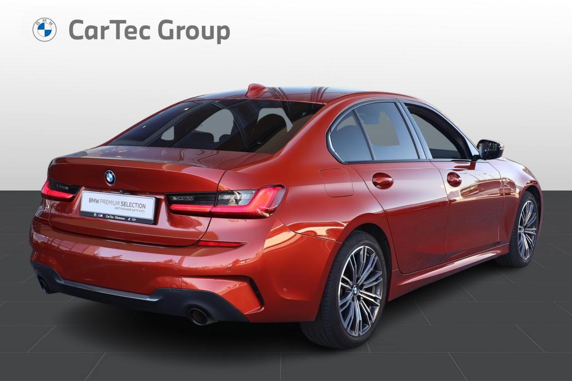 BMW Řada 3, 320d xDrive - fotka 5