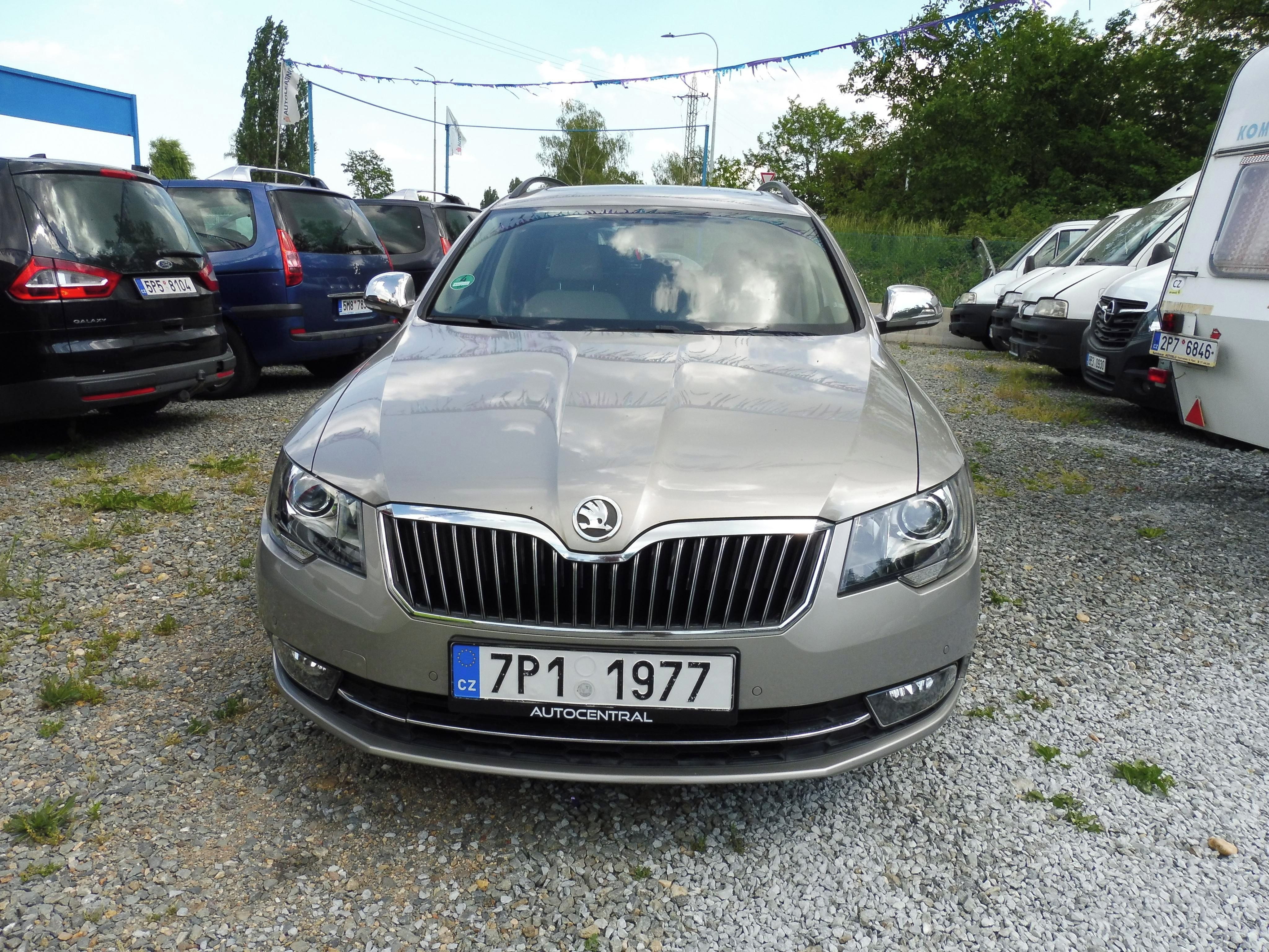Škoda Superb, 2,0 Tdi