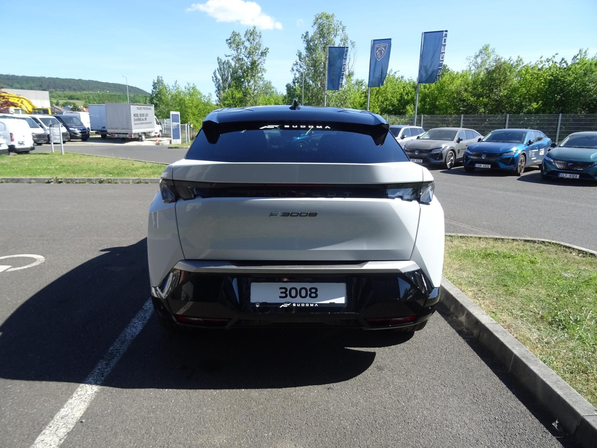 Peugeot 3008, GT Elektromotor 157kW / 210k - fotka 6