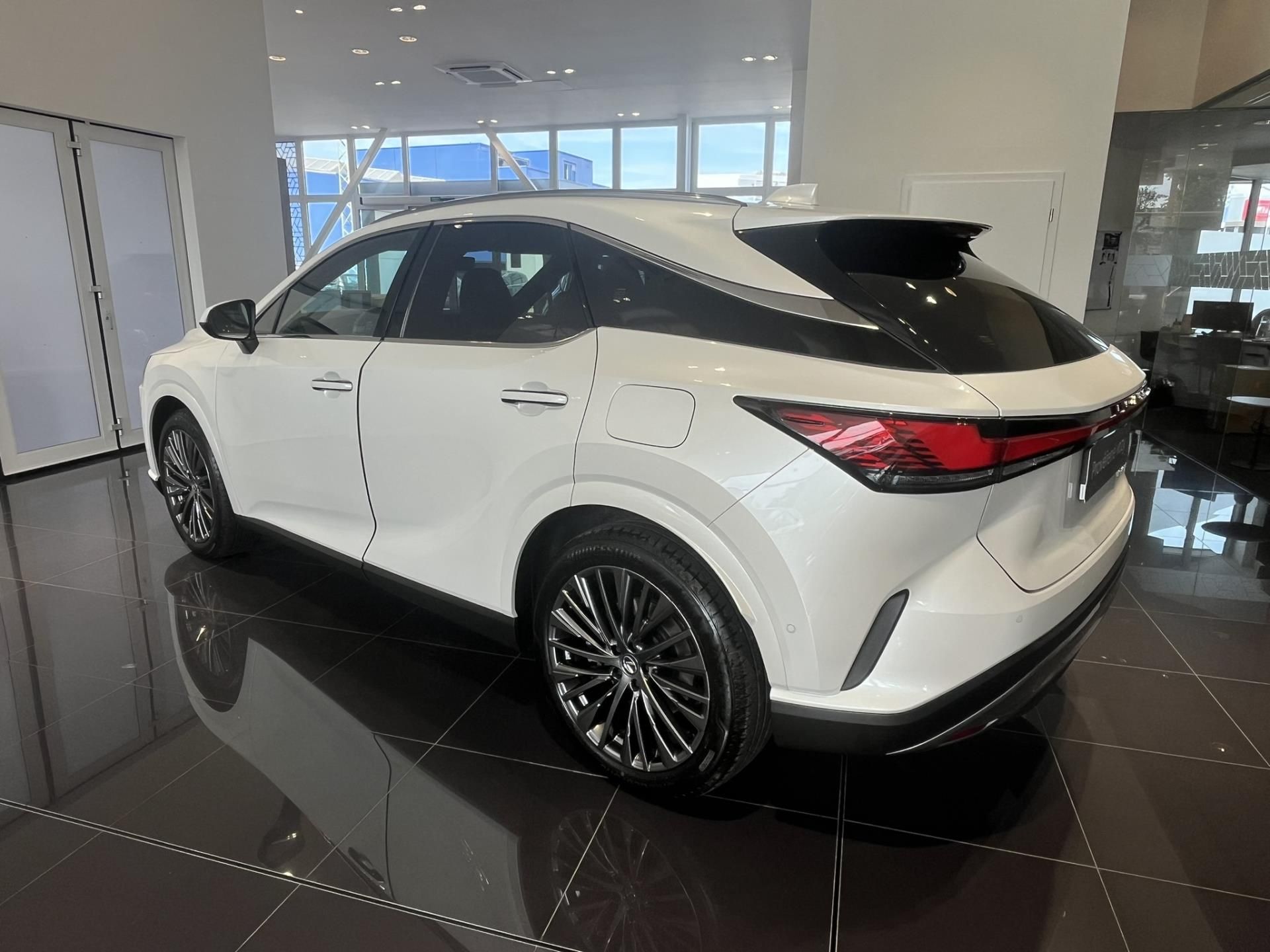 Lexus RX 450h+, Luxury Pano&Key  4x4 - fotka 6