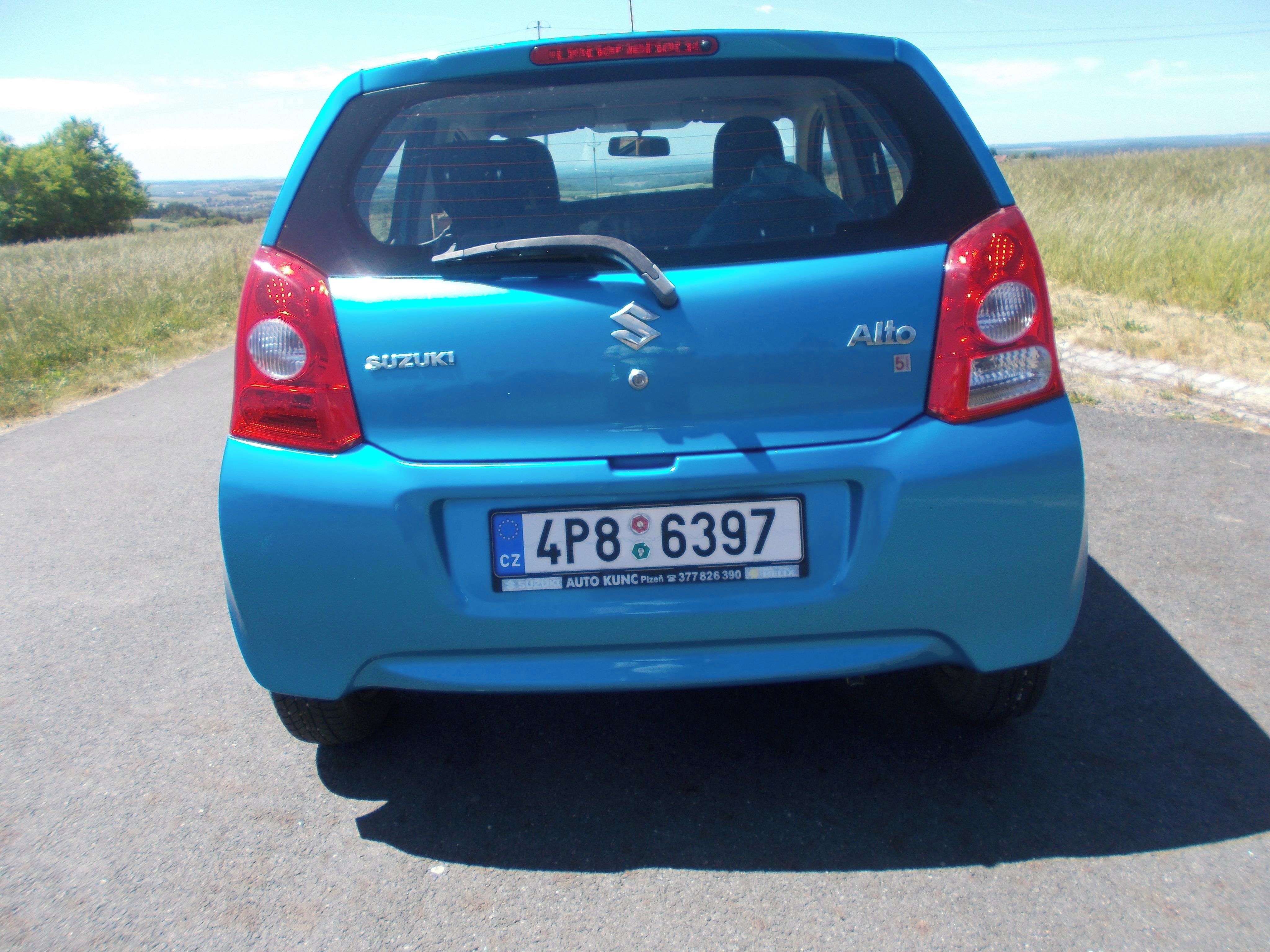 Suzuki Alto, 1,0 1 maj koup v ČR 66 000 KM - fotka 4