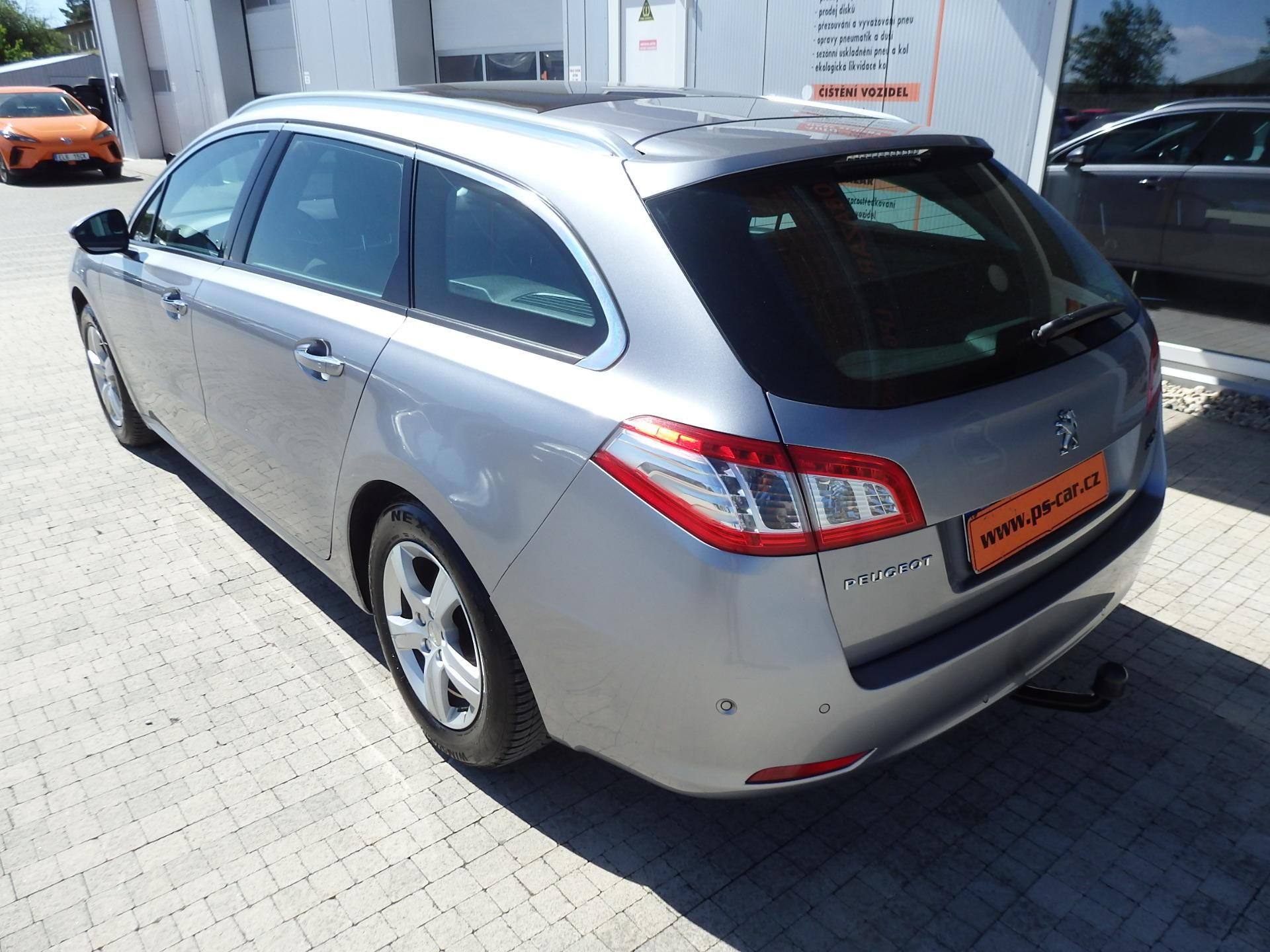 Peugeot 508, 2.0 HDI 110 kW PANORAMA, NAVI - fotka 5