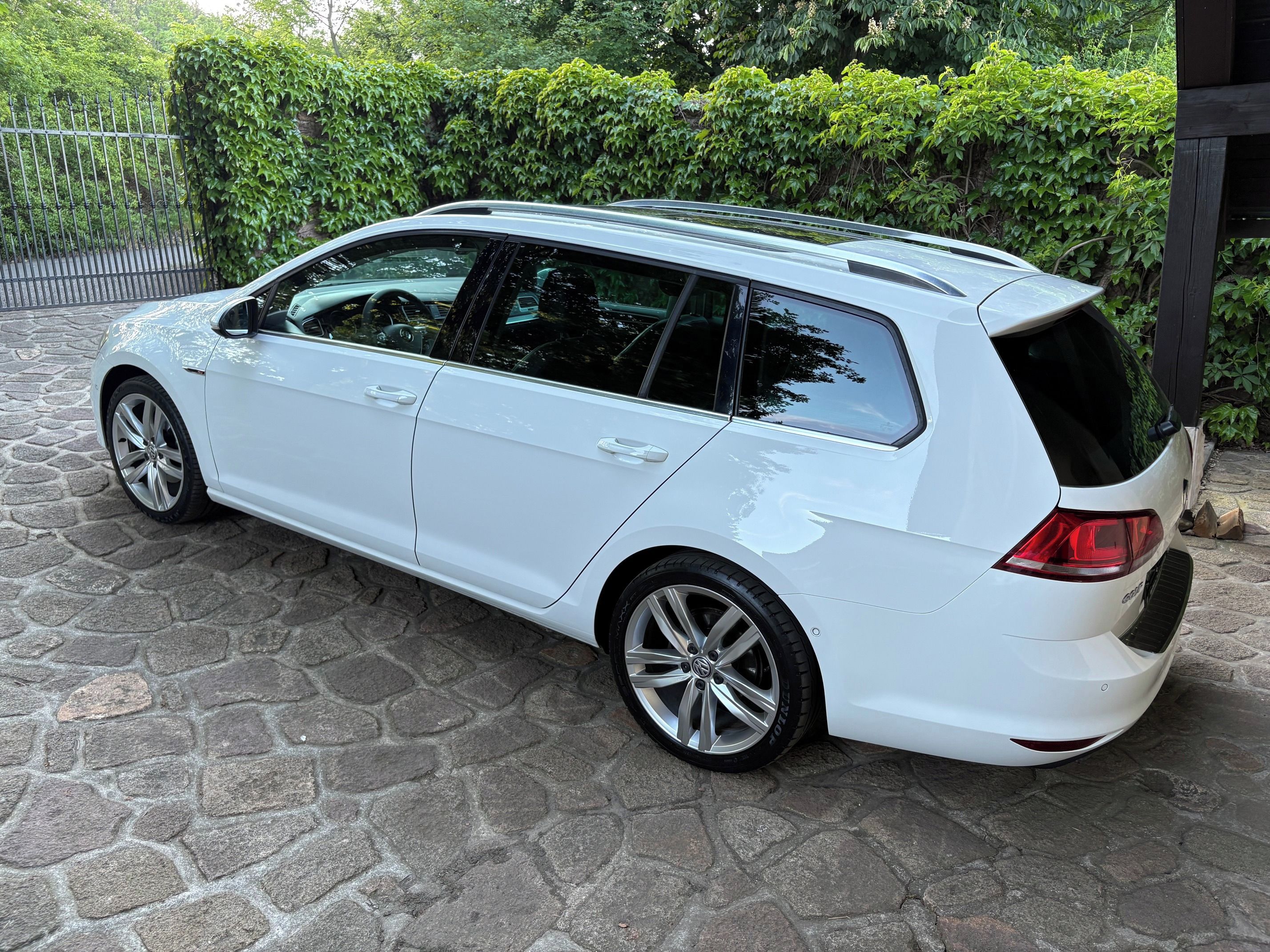 Volkswagen Golf, 1,4TSI DSG PANORAMA - BiXENONY - fotka 6
