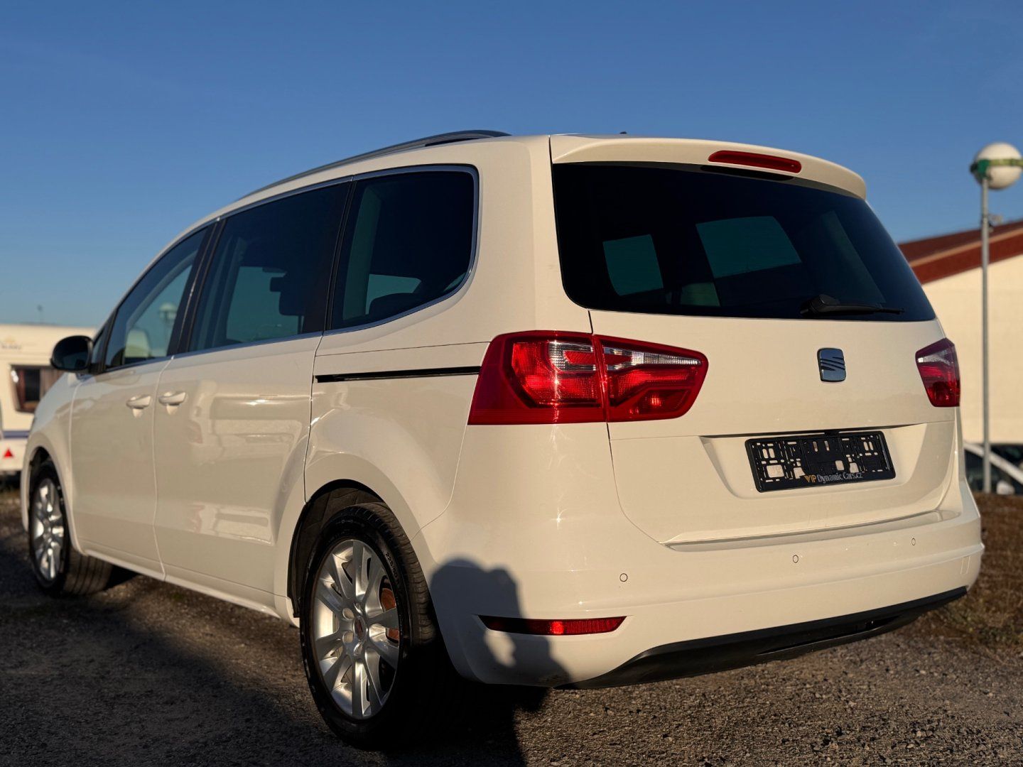 Seat Alhambra, 2.0 TDI DSG Style 103 kw NAVI - fotka 5