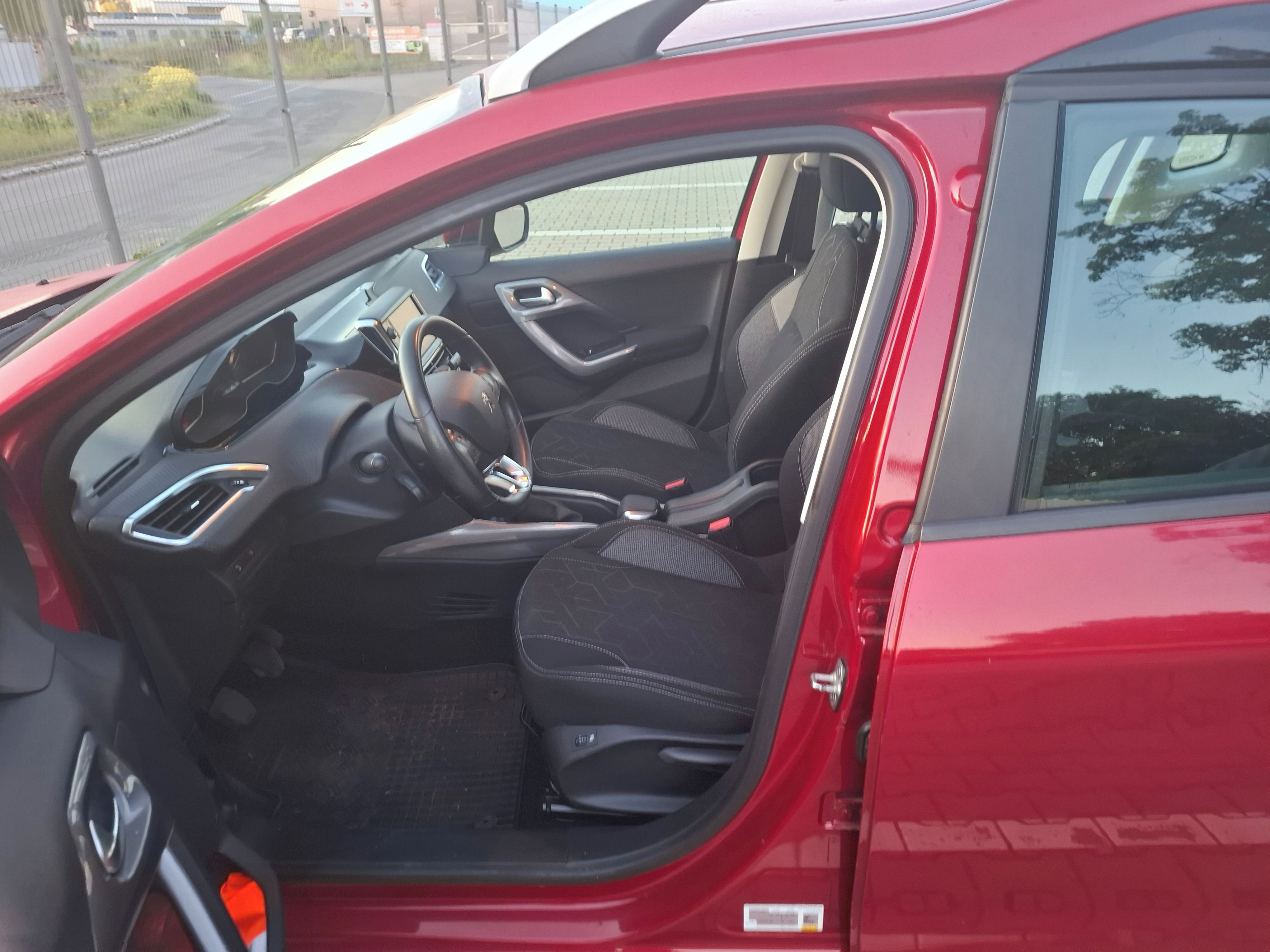 Peugeot 2008 - fotka 6