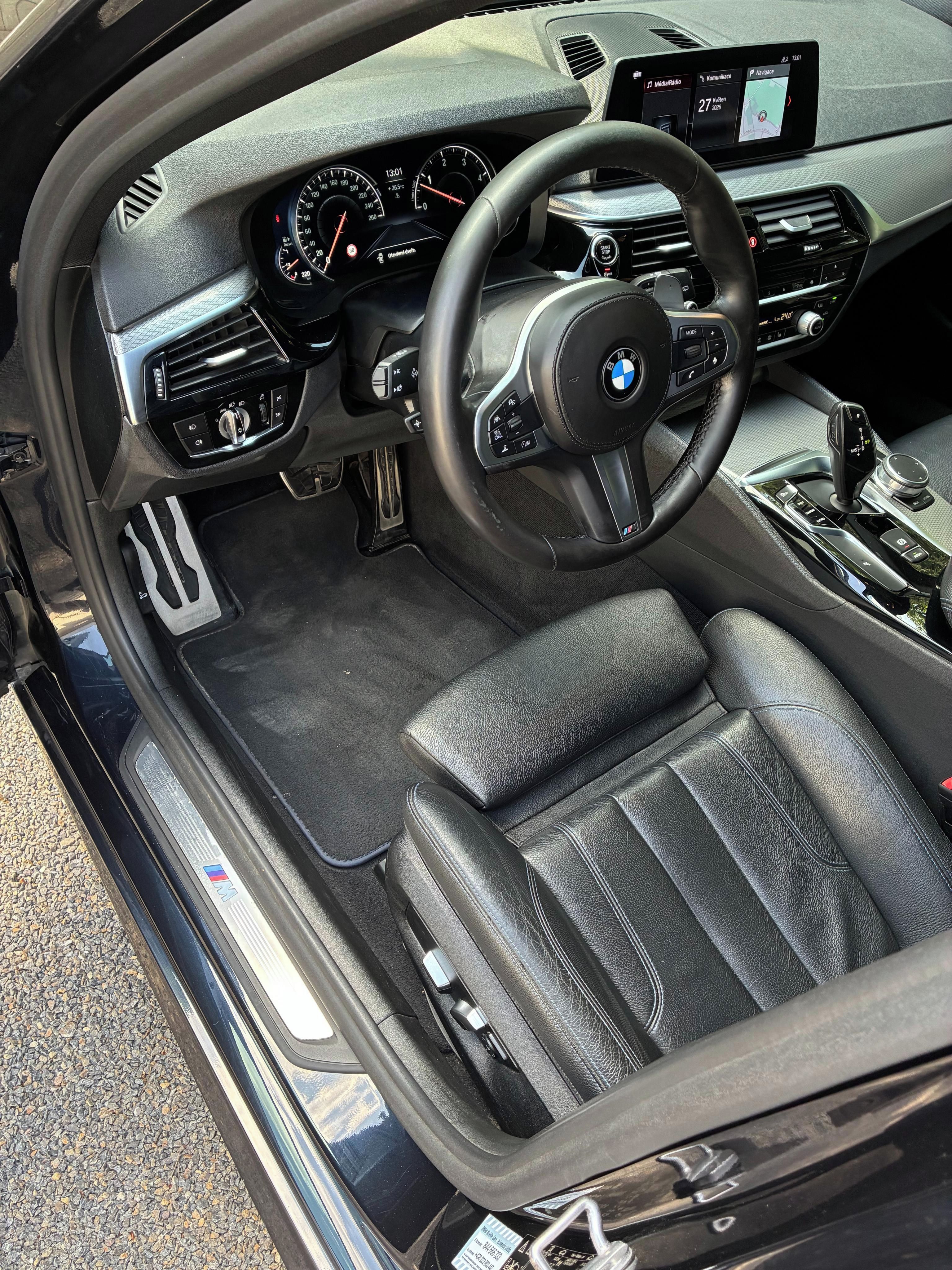 BMW Řada 5, BMW 530D XDRA TOUR G31 M-Paket - fotka 4