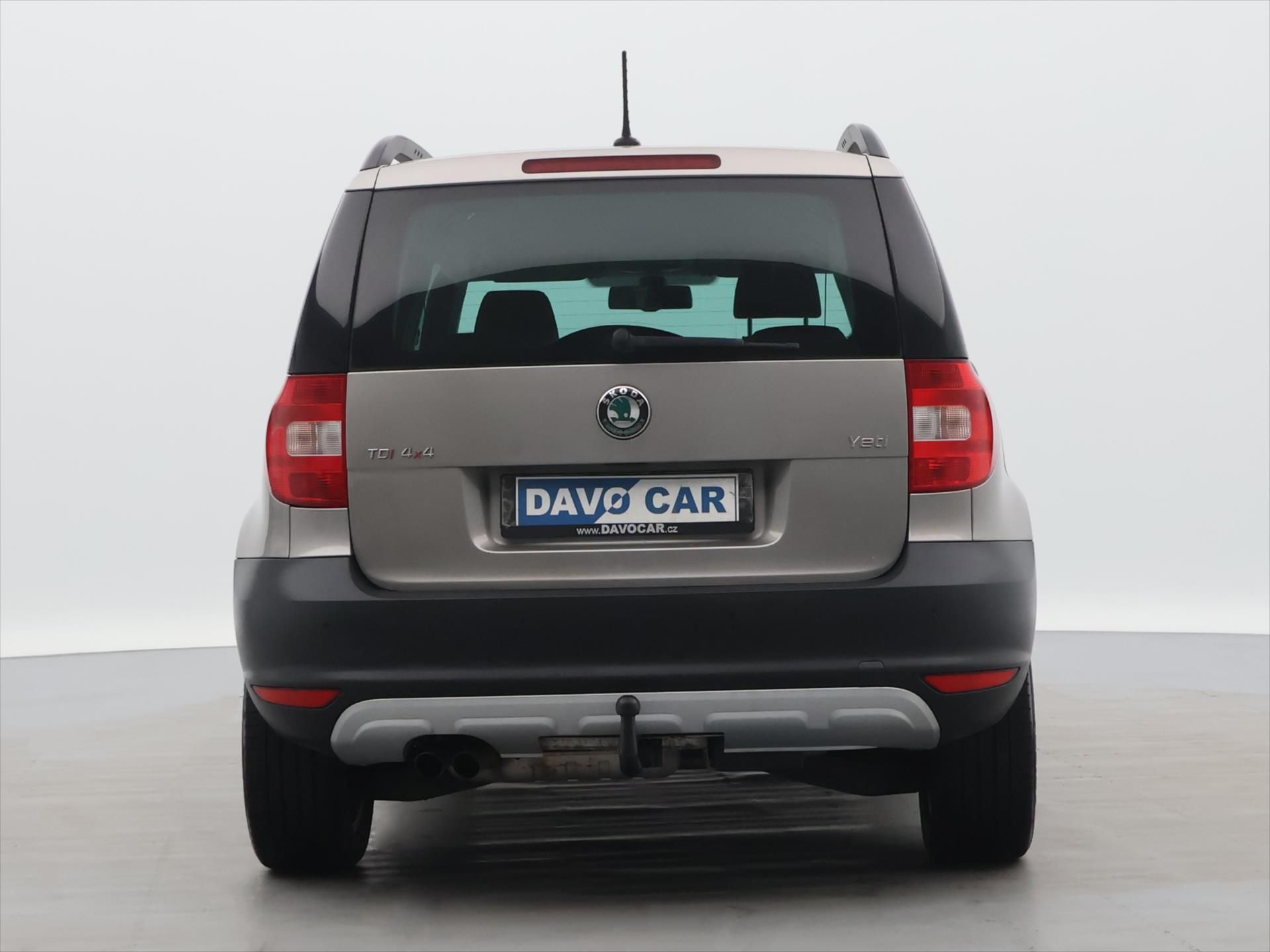 Škoda Yeti, 2,0 TDI 103kW DSG 4x4 Xenon - fotka 6