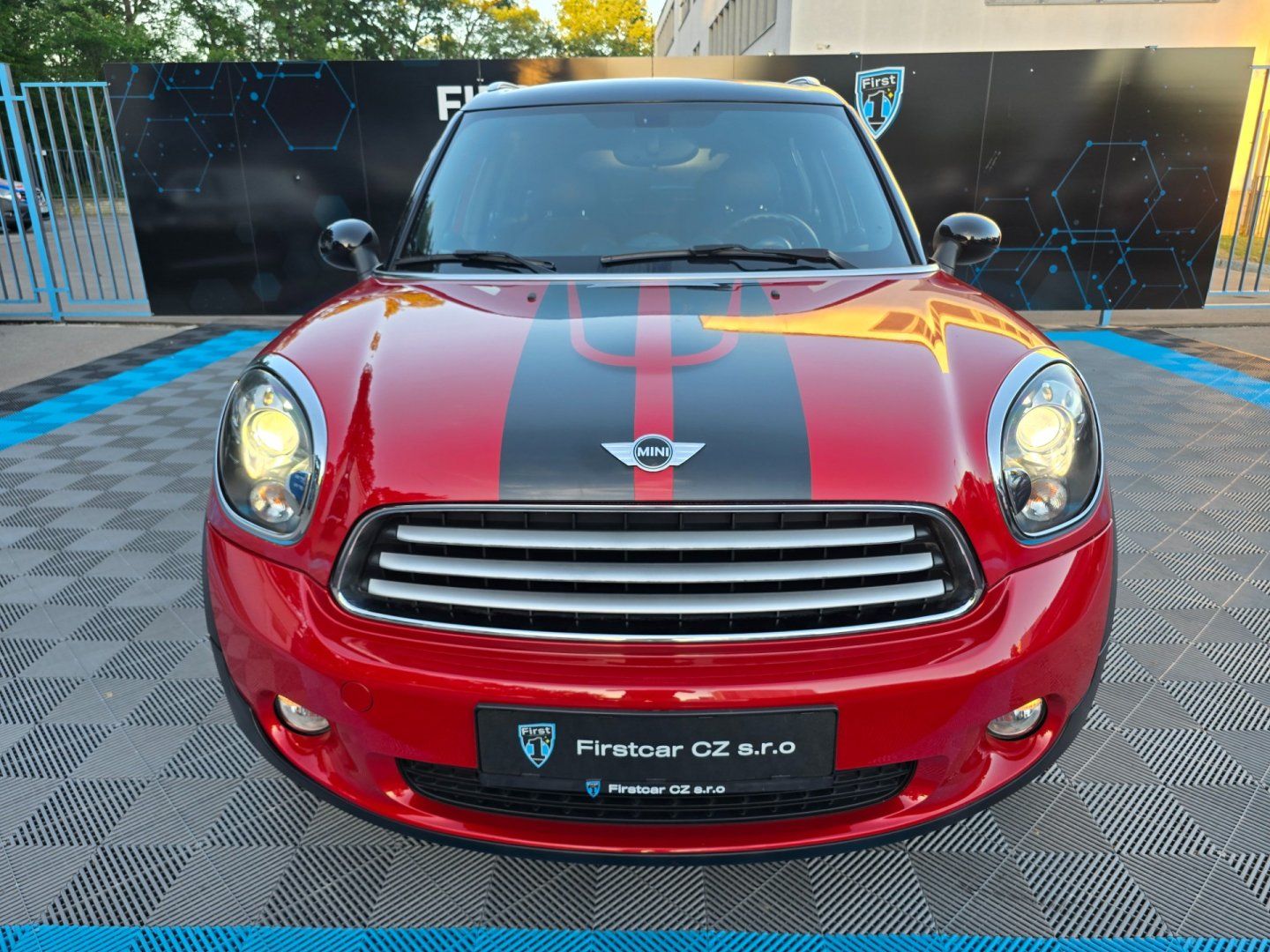 Mini Countryman, 1.6i/AT/ČR/1.MAJ/2014 - fotka 2