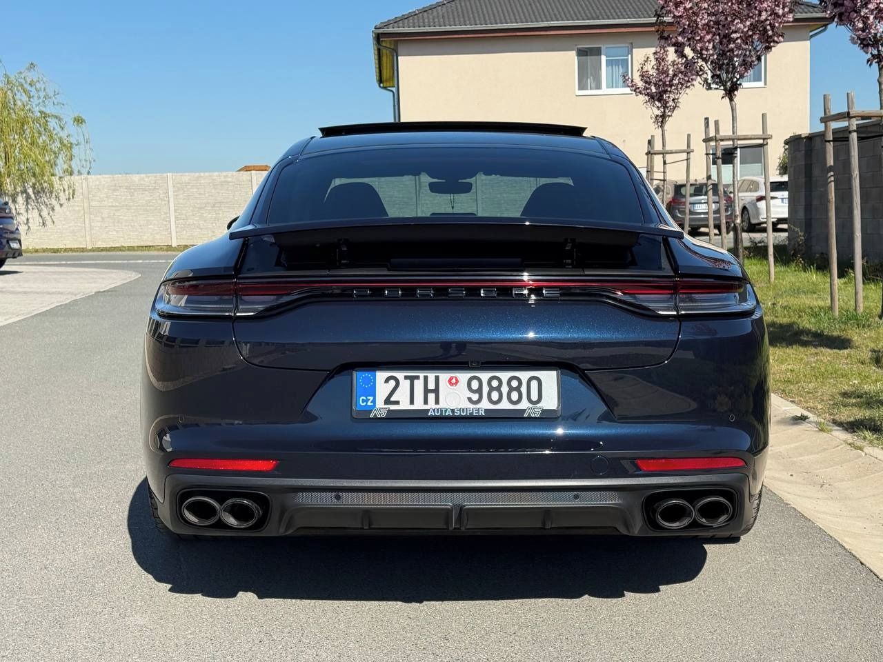 Porsche Panamera - fotka 3