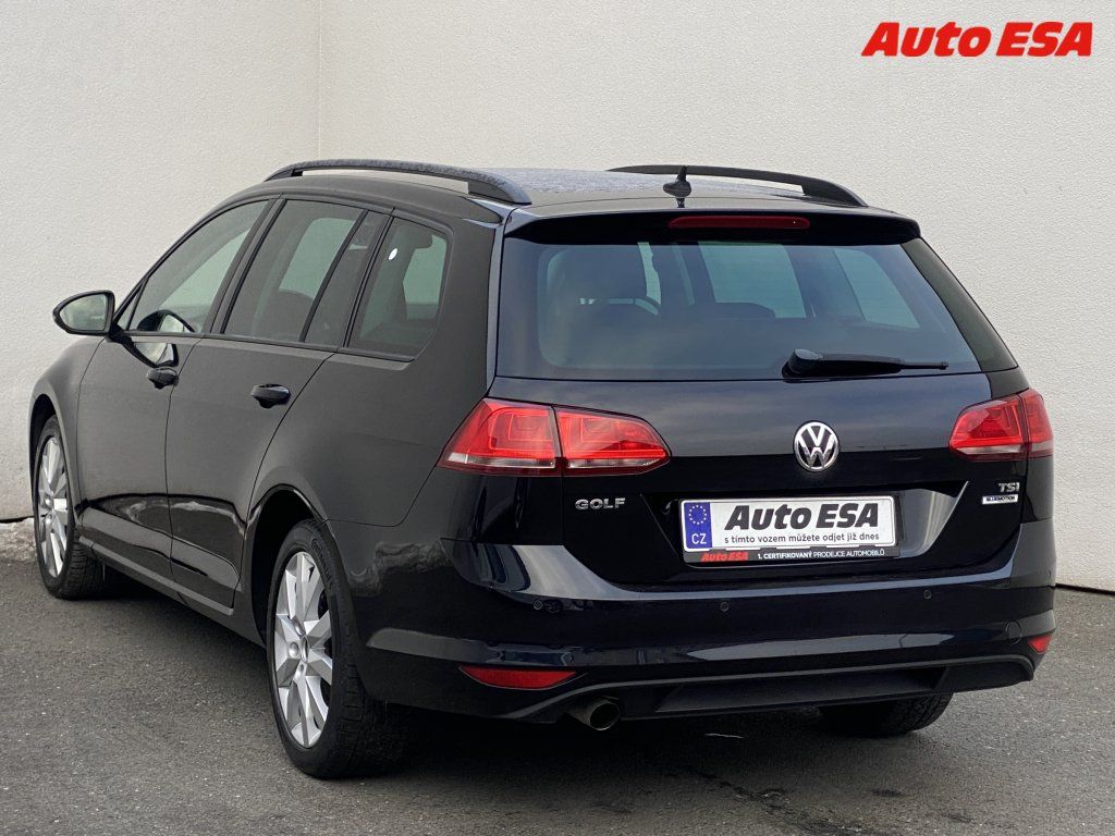 Volkswagen Golf, 1.2 TSi,Trendline,navi - fotka 6