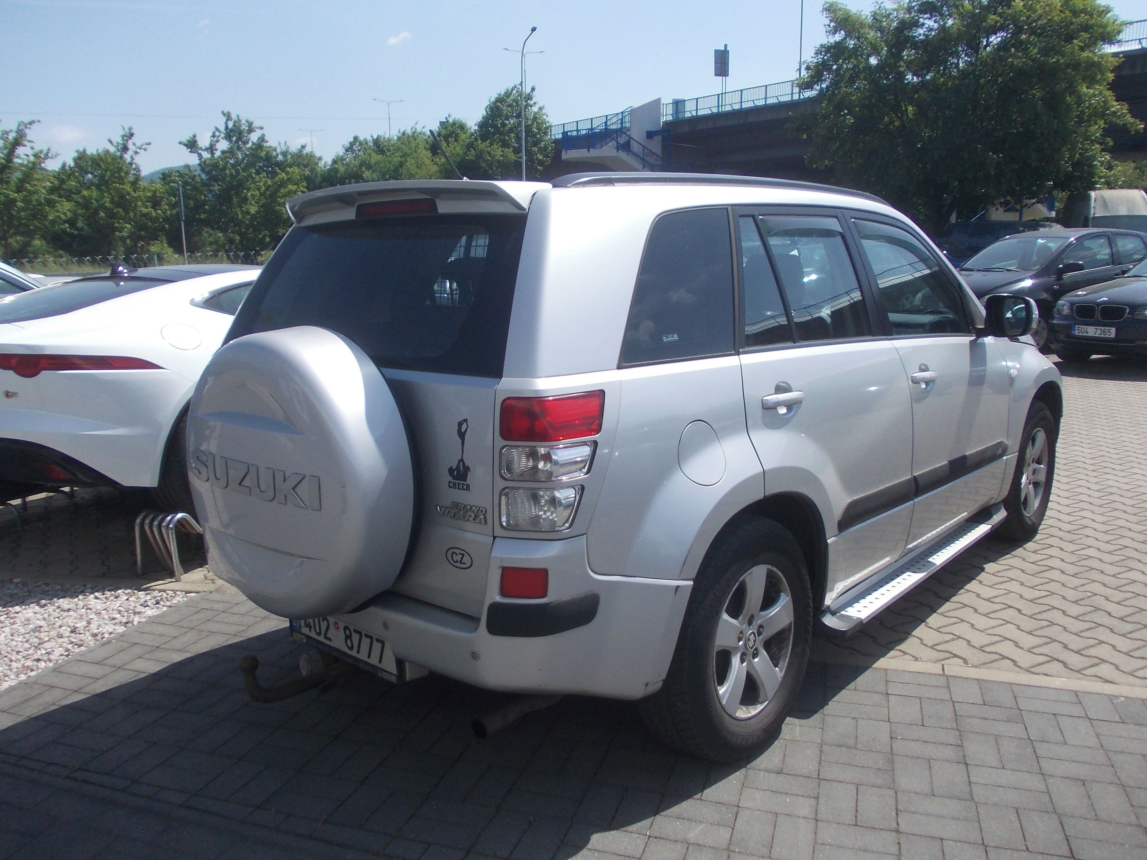 Suzuki Grand Vitara, 2.0i AUTOMAT LPG - fotka 3