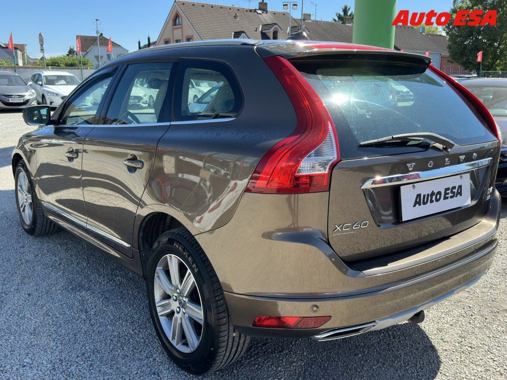 Volvo XC60, 2.4d,2.maj,ČR,AT - fotka 6