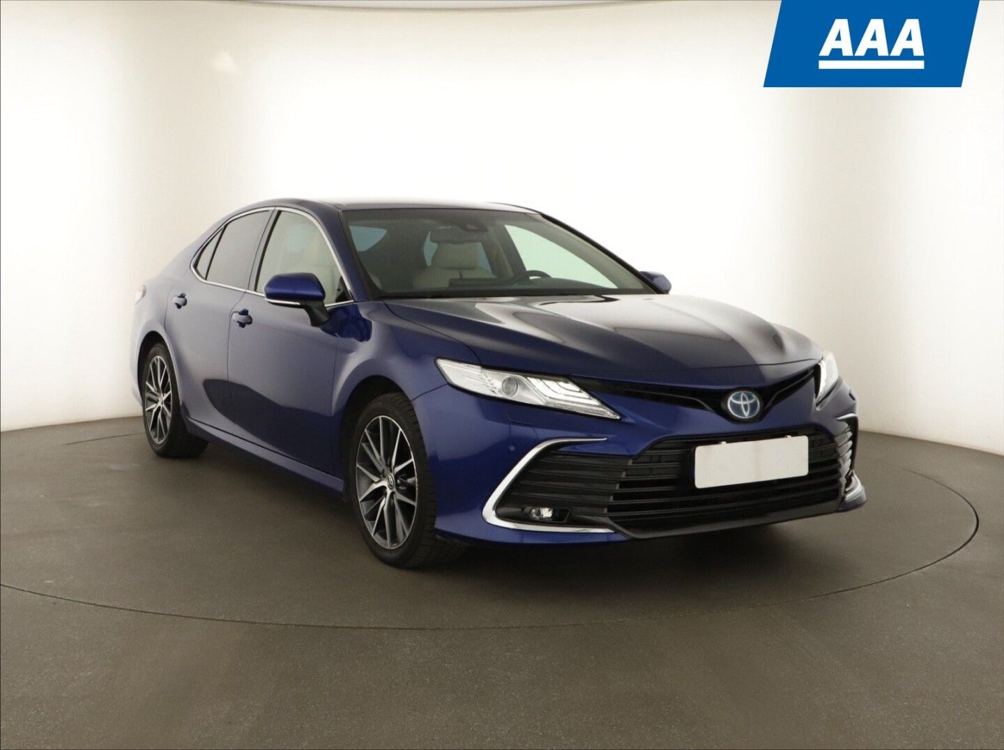 Toyota Camry, 2.5 Hybrid, Automat, ČR,1.maj