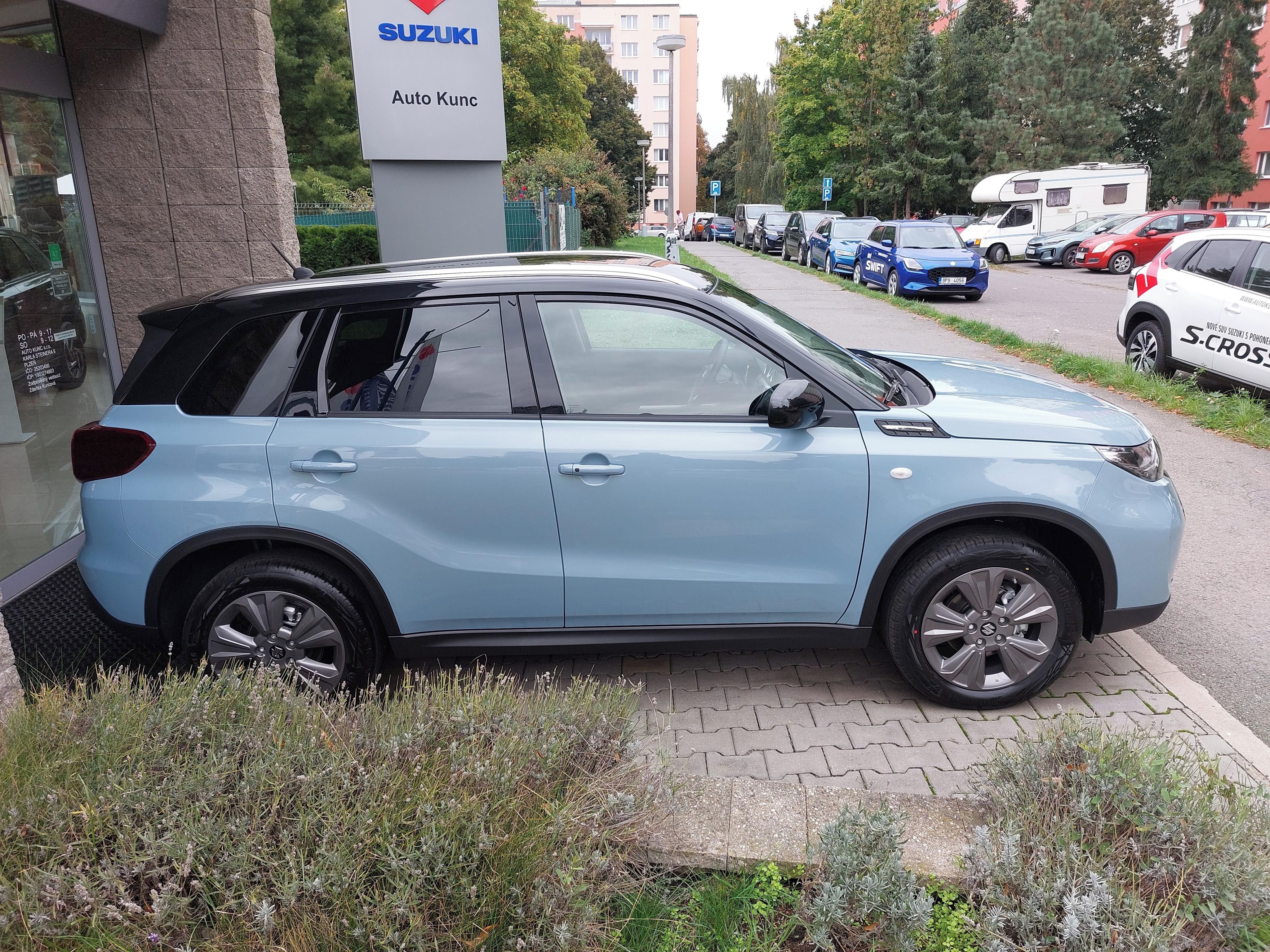 Suzuki Vitara, 1.4 Premium AllGrip Hybrid - fotka 4