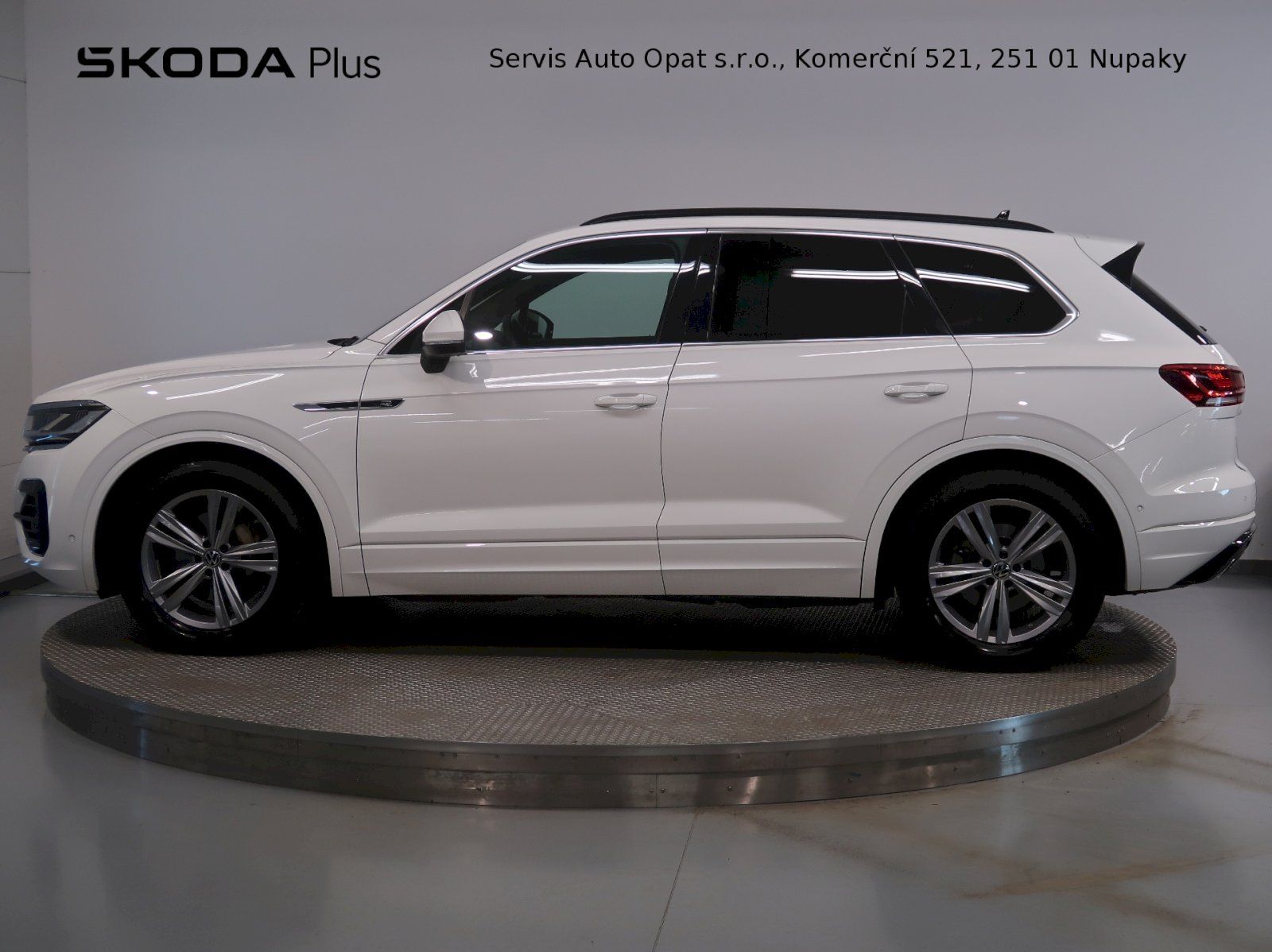 Volkswagen Touareg, R-LINE 3.0TDI 170KW - fotka 3