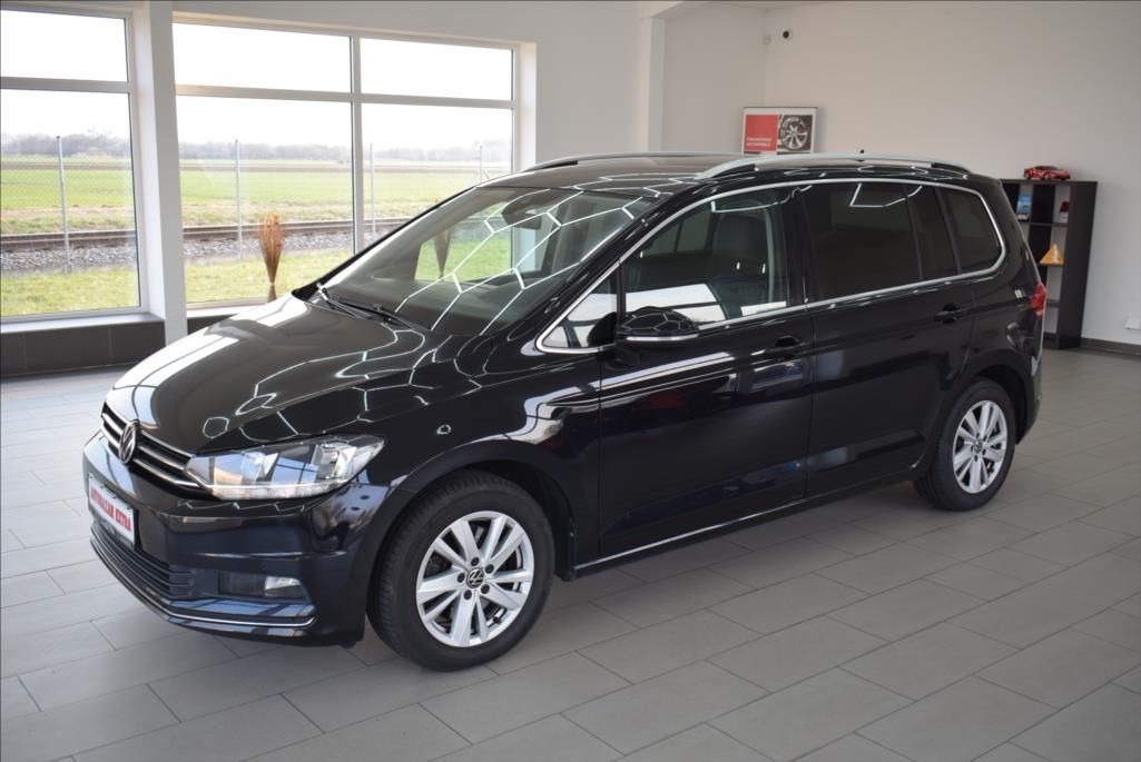 Volkswagen Touran, 2,0 TDi, 7-míst,DSG,NAVI,KŮŽE,