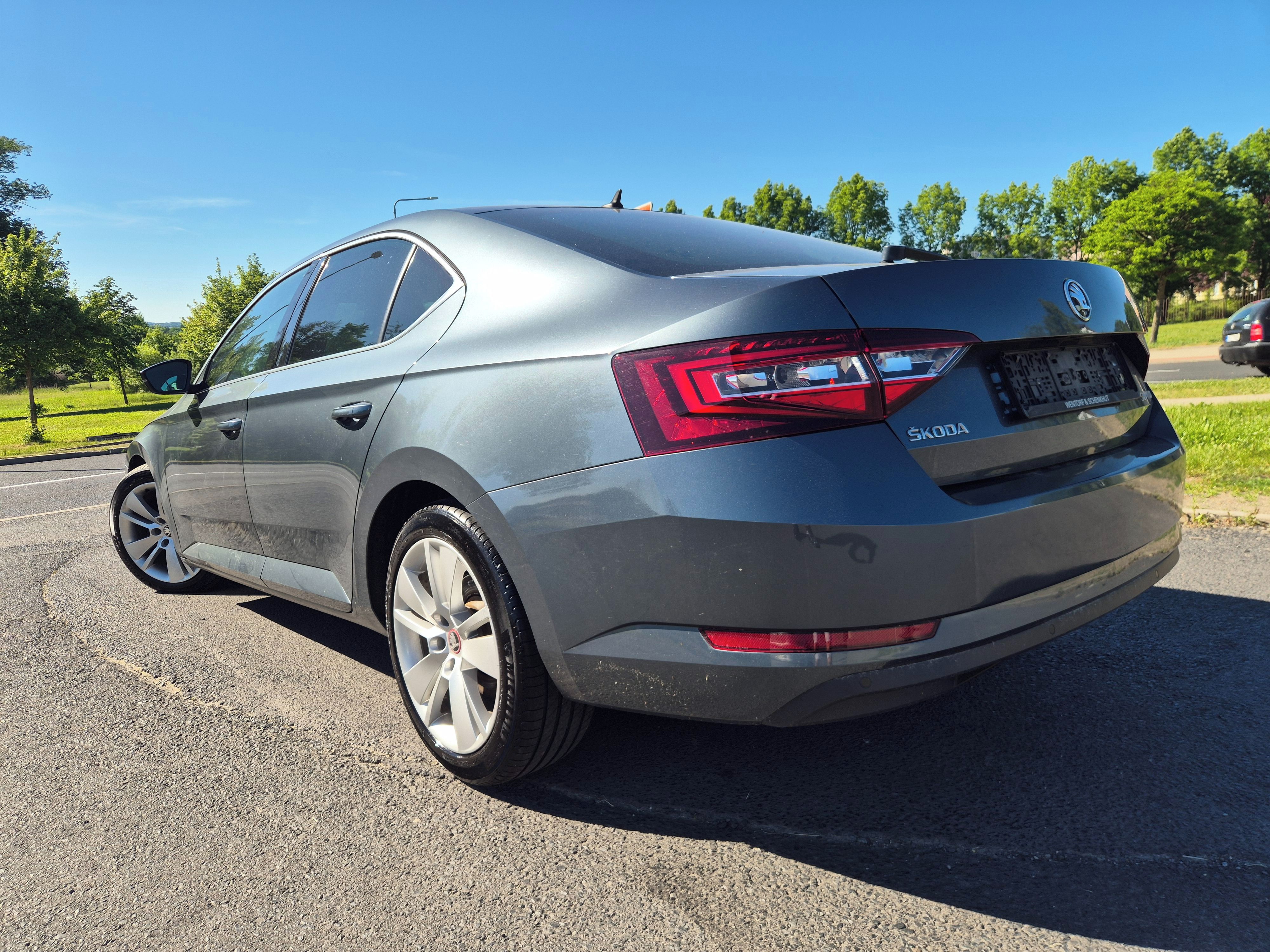 Škoda Superb, 1 maj.plný servis ZÁRUKA 1 ROK - fotka 5