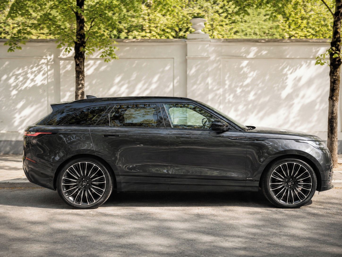 Land Rover Range Rover Velar, D300 R-Dynamic HSE AWD, servis - fotka 5