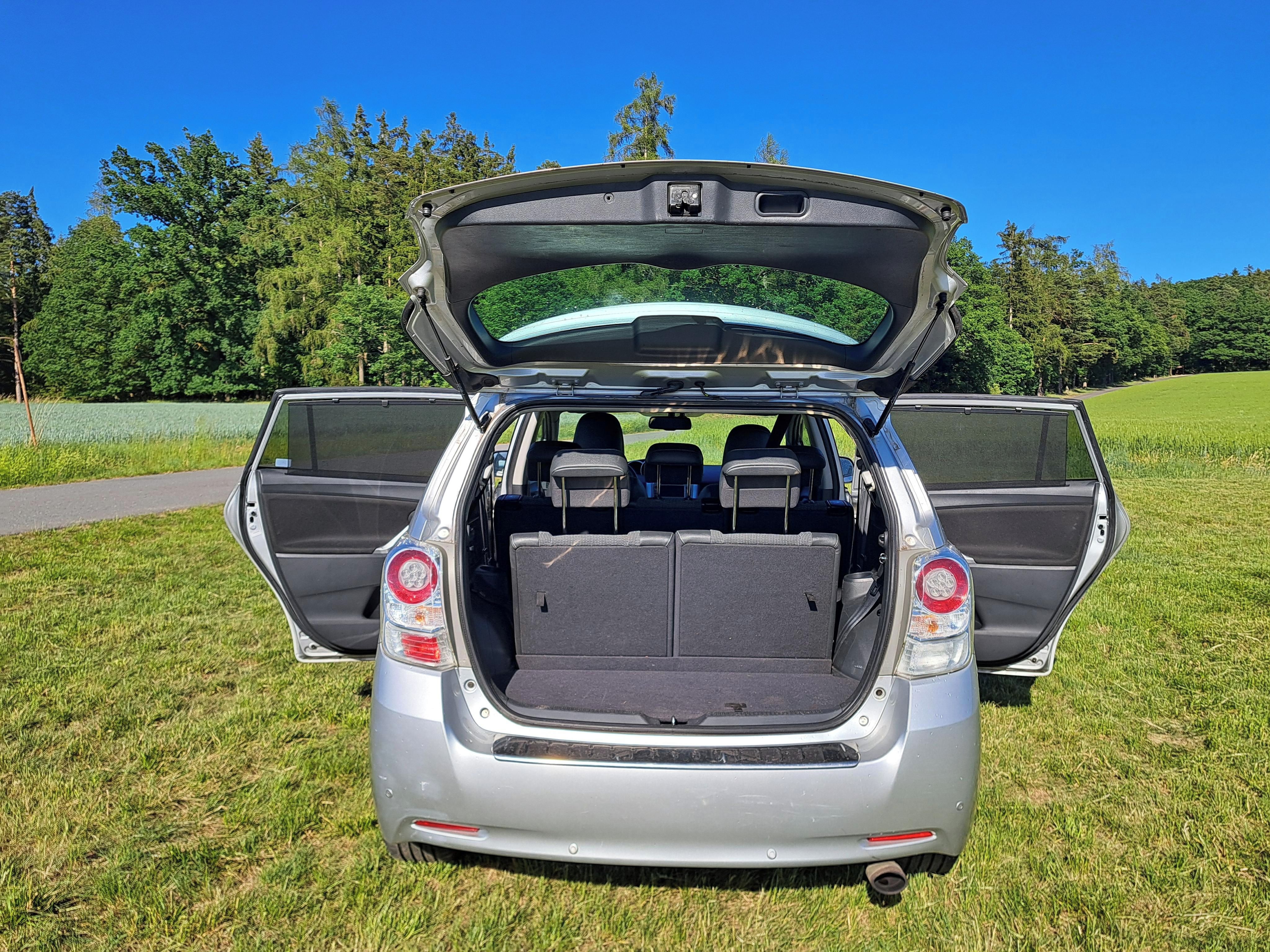 Toyota Verso, Toyota Verso,1.8i 108 kW 7míst - fotka 6