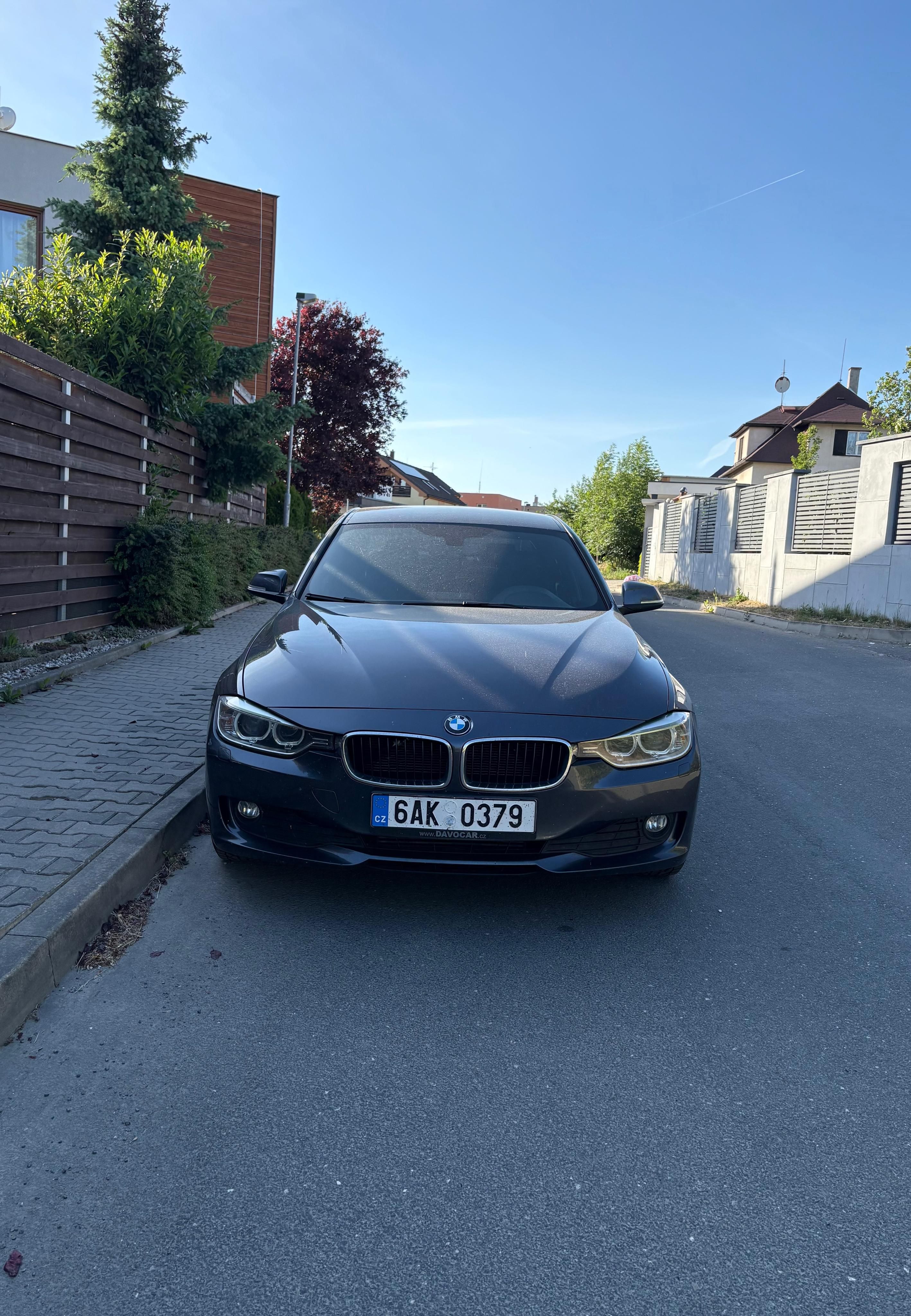 BMW Řada 3 - fotka 3