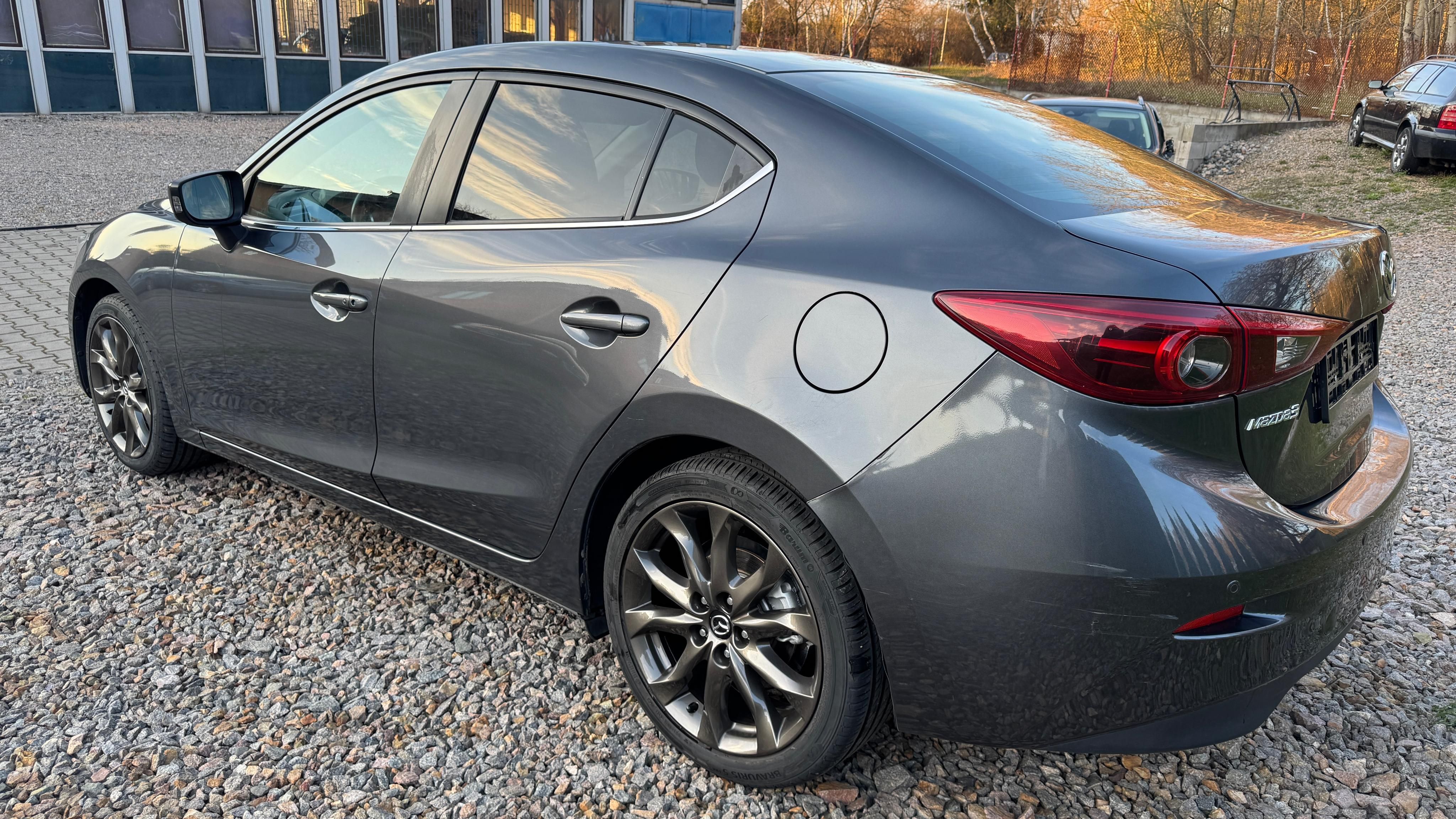 Mazda 3, 2.2 SKYACTIV-D 150Hk. BOSE - fotka 6