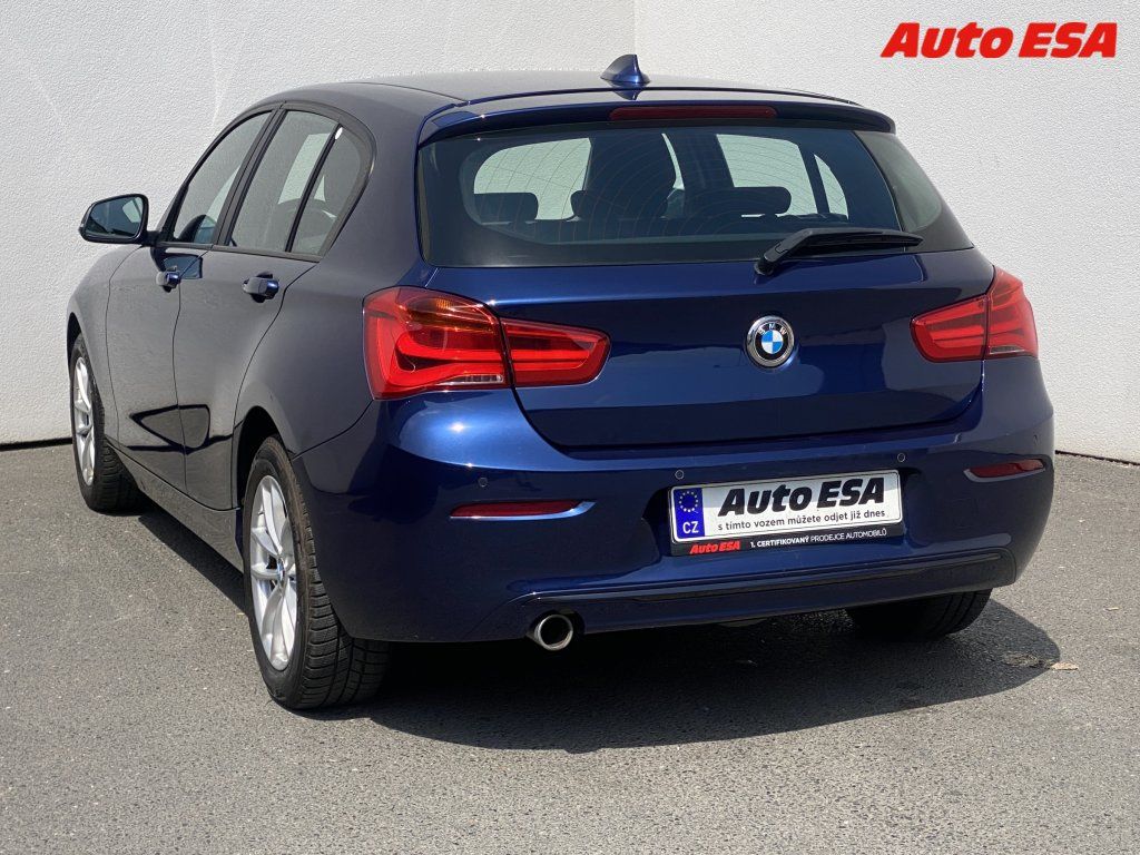 BMW Řada 1, 2.0d 118d - fotka 6