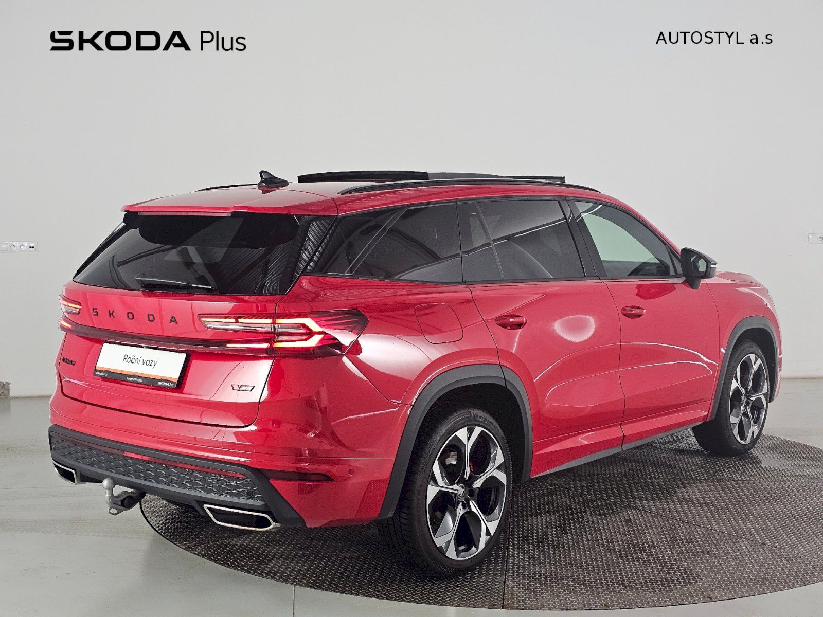Škoda Kodiaq, RS 2.0TSi 195kW  WEBASTO TAŽNÉ - fotka 2