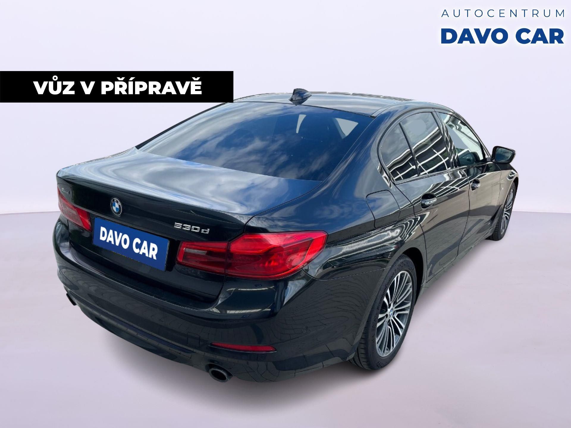 BMW Řada 5, 3,0 530d x-Drive 195kW CZ DPH - fotka 3