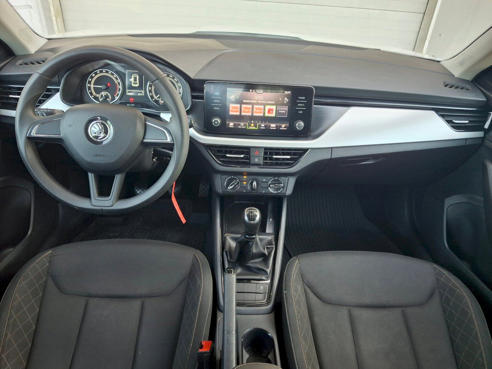 Škoda Kamiq, Škoda Kamiq Ambition 1,6TDi 85 - fotka 5