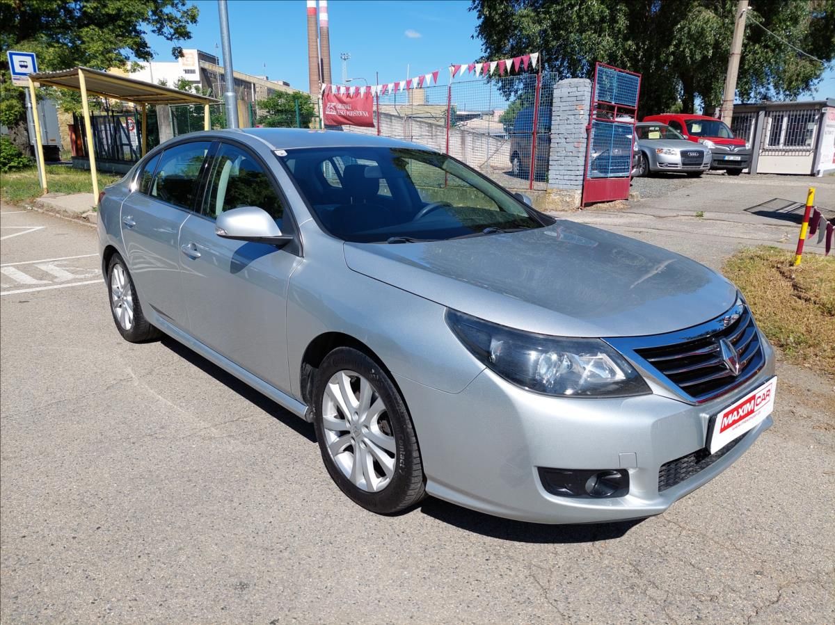 Renault Latitude, 2,0 DCi Top - fotka 3