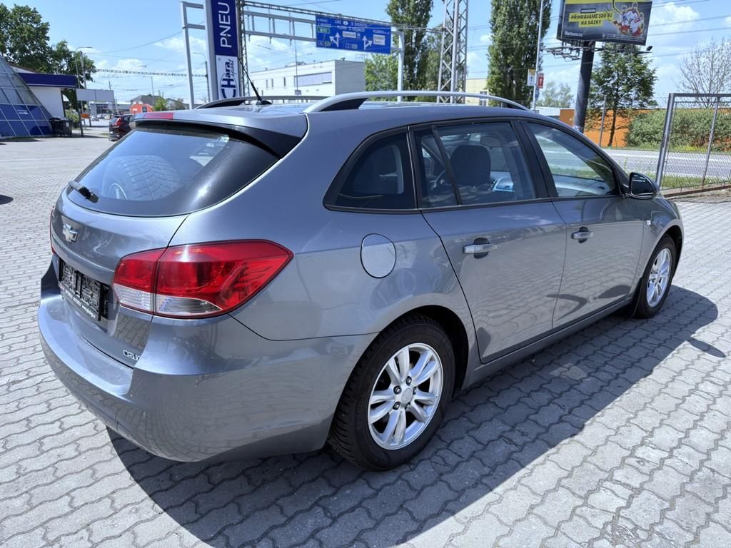 Chevrolet Cruze, 1.7 TD 96 kW servisní knížka - fotka 5