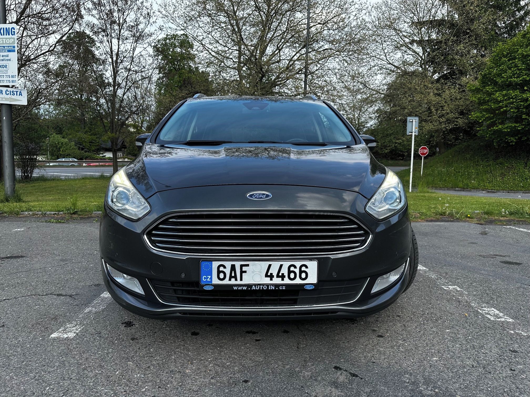 Ford Galaxy, 2,0 TDCi, Titanium, 110 kW - fotka 4