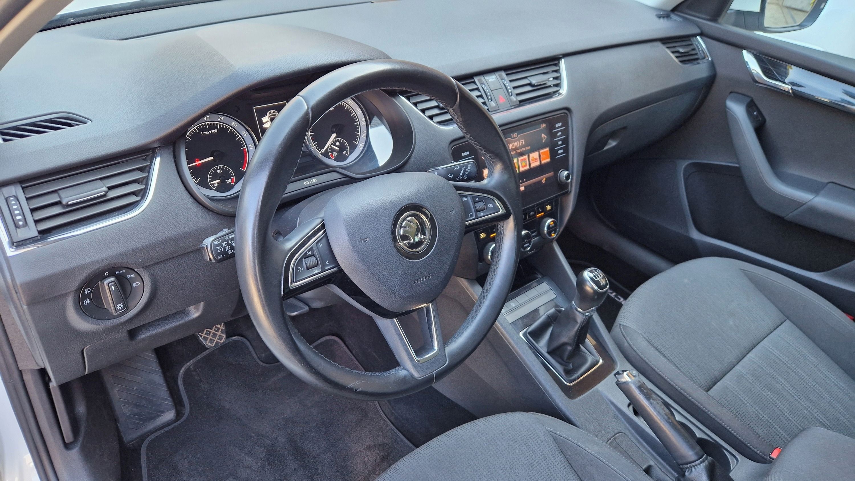 Škoda Octavia, 1,6TDI-85KW-STYLE-LED SVĚTLA - fotka 5