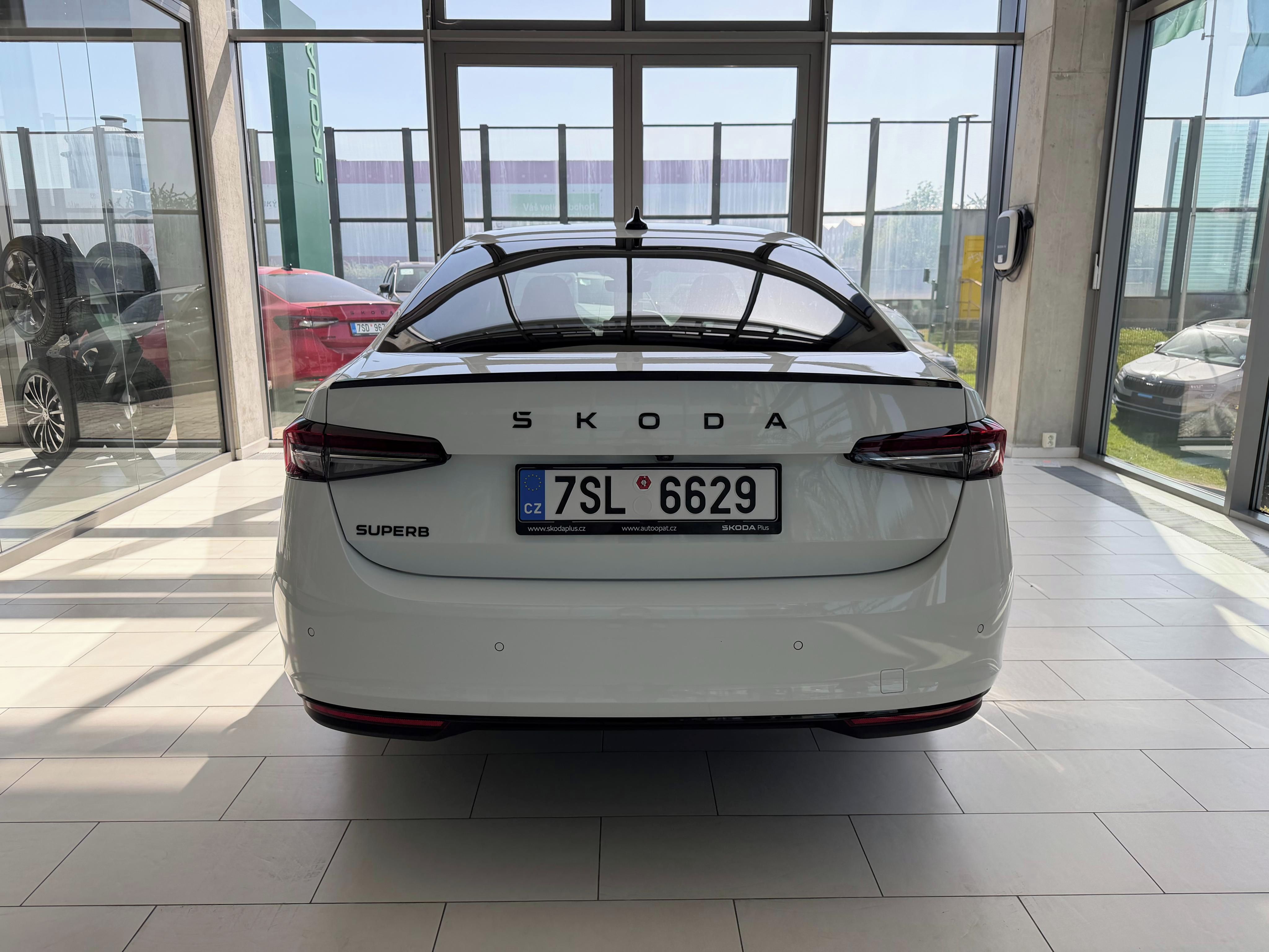 Škoda Superb, Sportline 2,0 TDI 110 kW - fotka 6