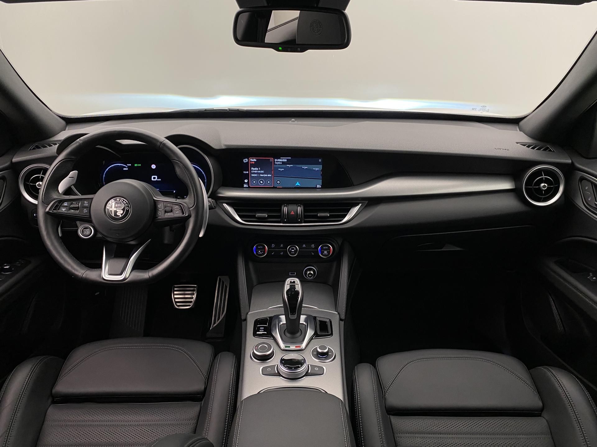 Alfa Romeo Stelvio, VELOCE 2.2JTDm Q4 AUT - fotka 2