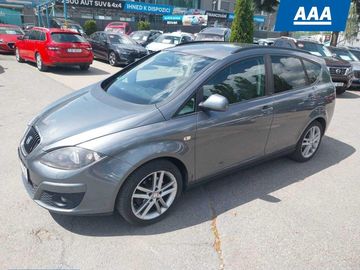 1.2 TSI, Serv.kniha, Xenony