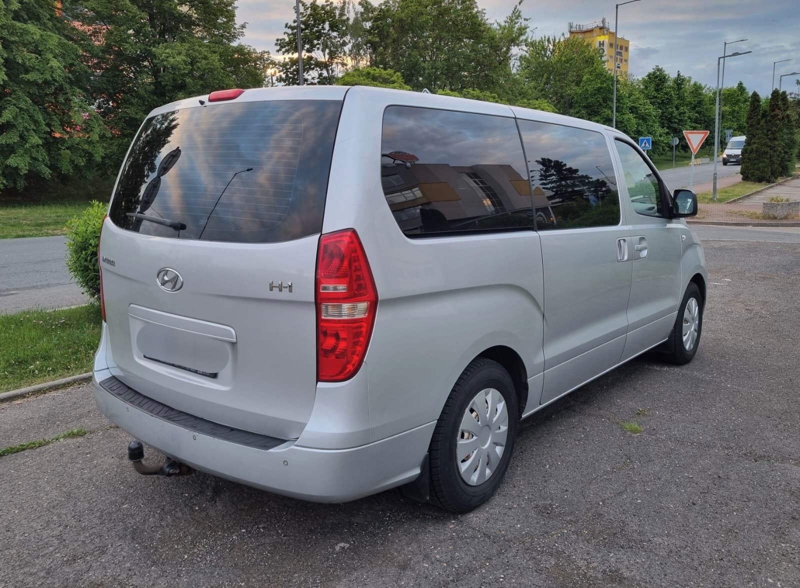 Hyundai H 1, 2.5 CRDi 125 kW 8 míst Klima - fotka 5