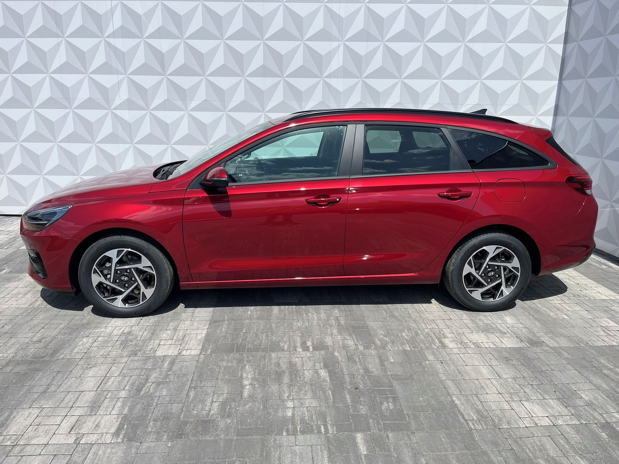 Hyundai i30, WG 1.0 T-GDi DCT GO Czech! - fotka 2