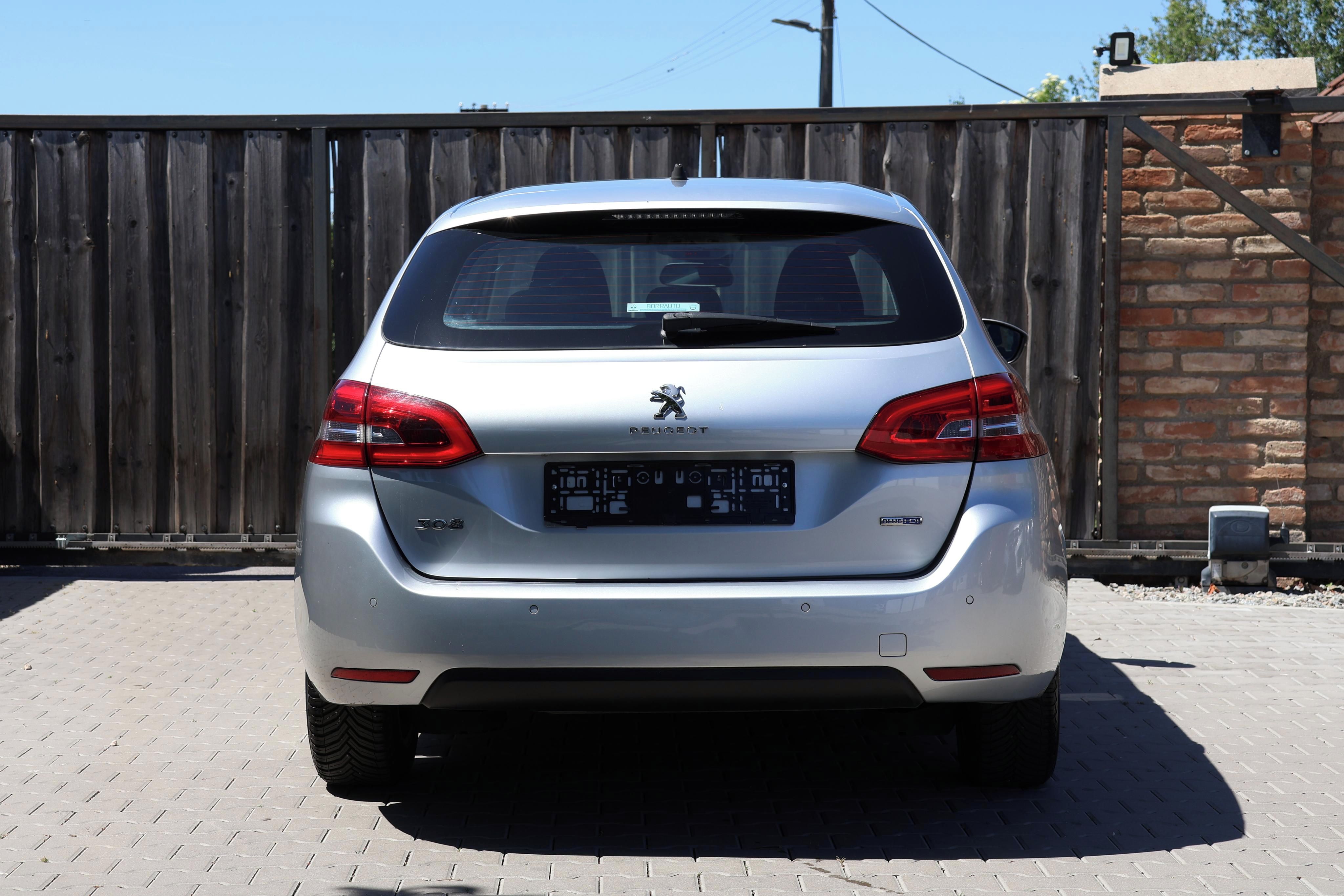 Peugeot 308, 1.6HDI 88kW LED NAVI P. SERVIS - fotka 6