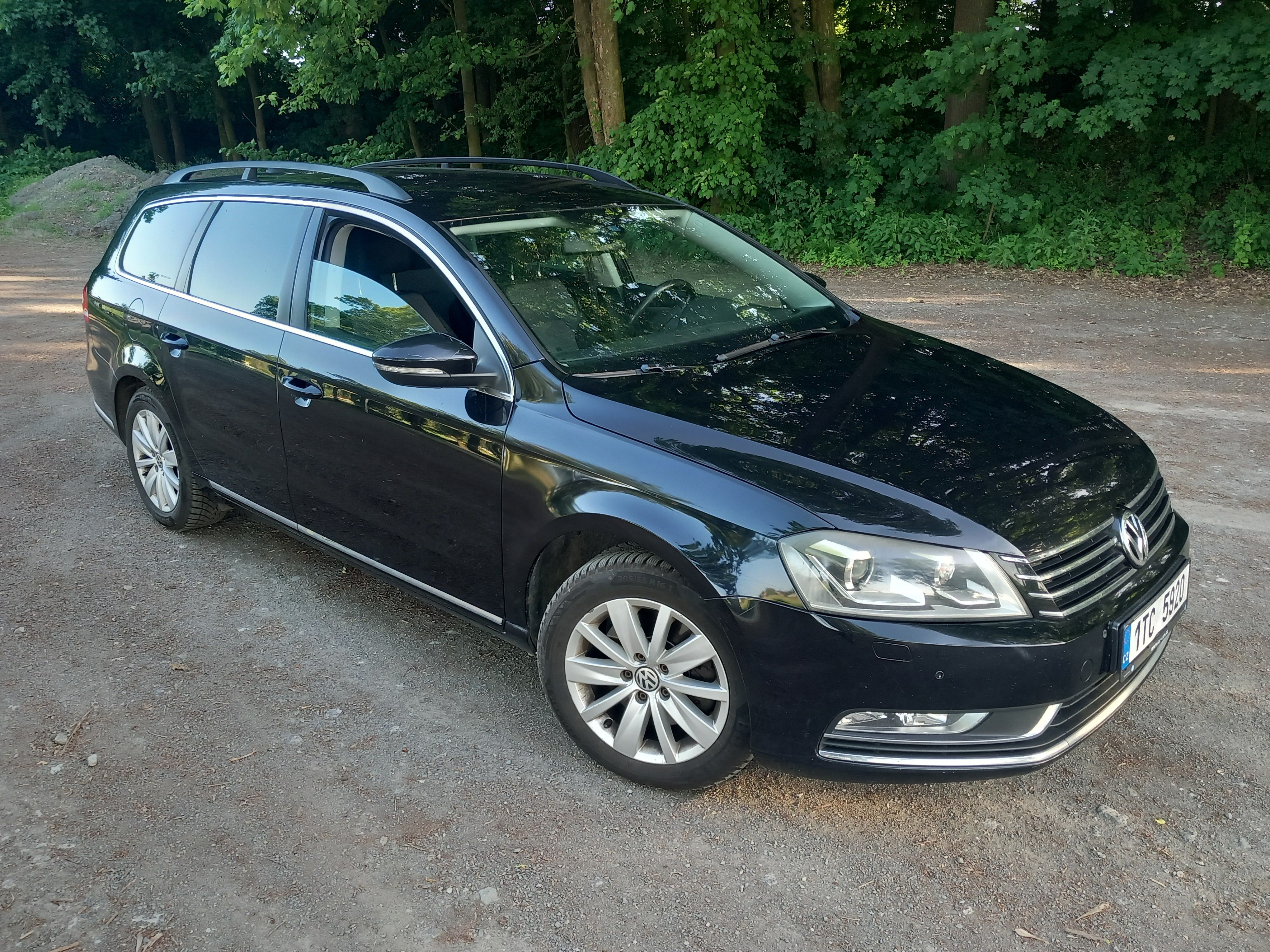 Volkswagen Passat, Comfortline, Dynaudio, Tažné - fotka 2