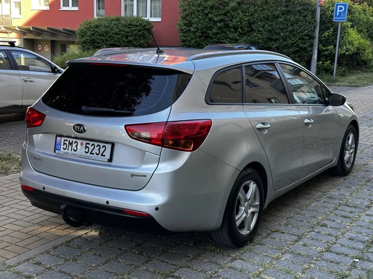 Kia Cee´d, 1.6 99kW Anniversary Tažné ALU - fotka 5