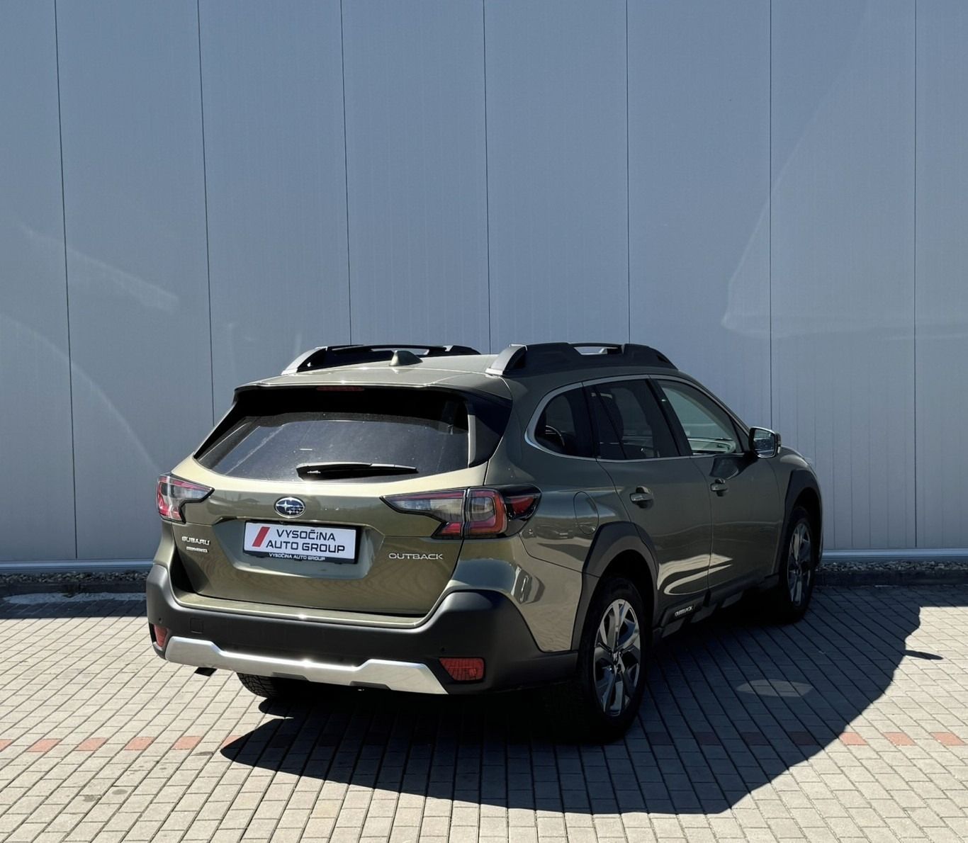 Subaru Outback, 2.5i 124kW CVT 4WD ACTIVE - fotka 4