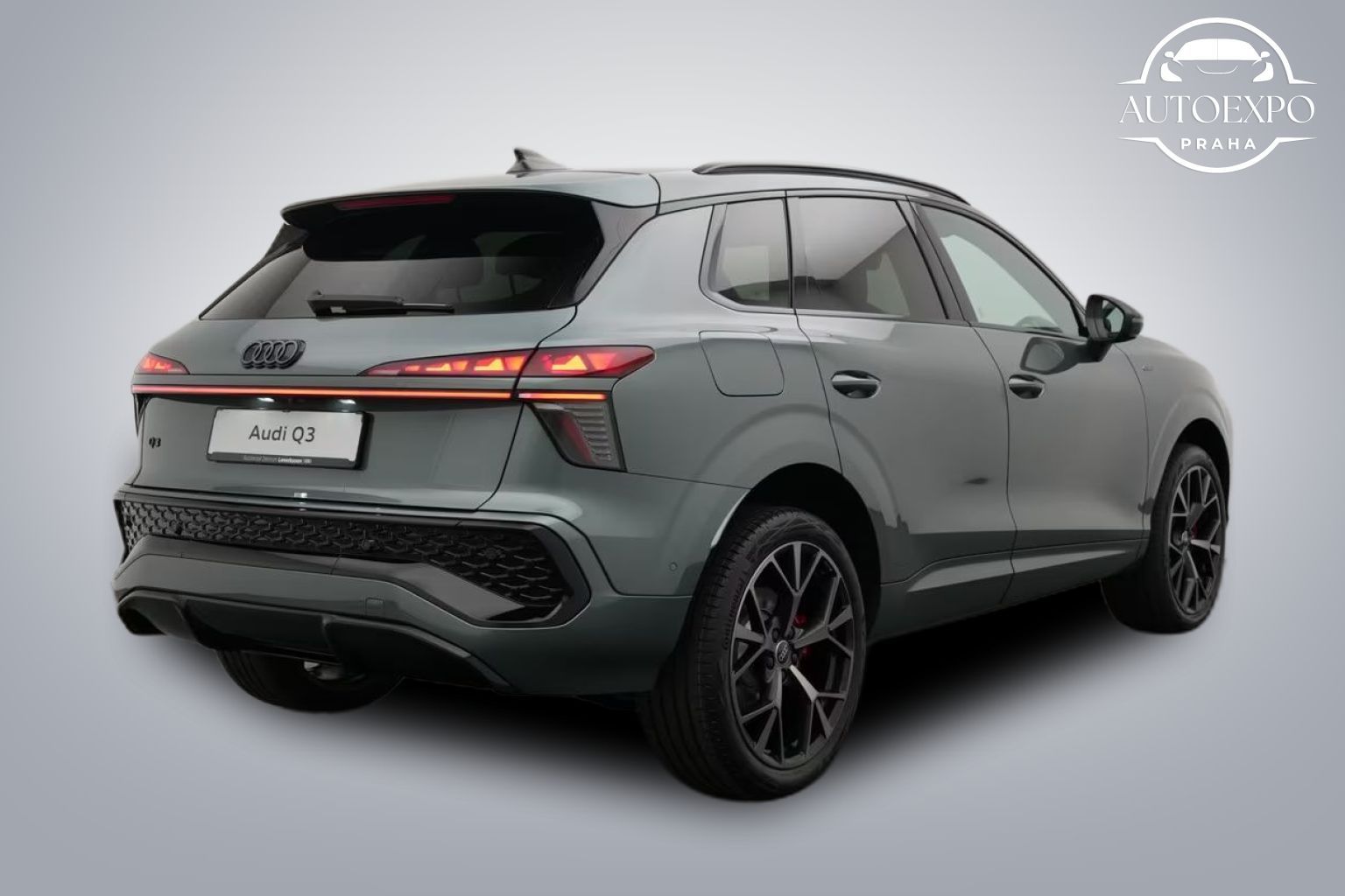 Audi Q3, e-hybrid S line MATRIX - fotka 2