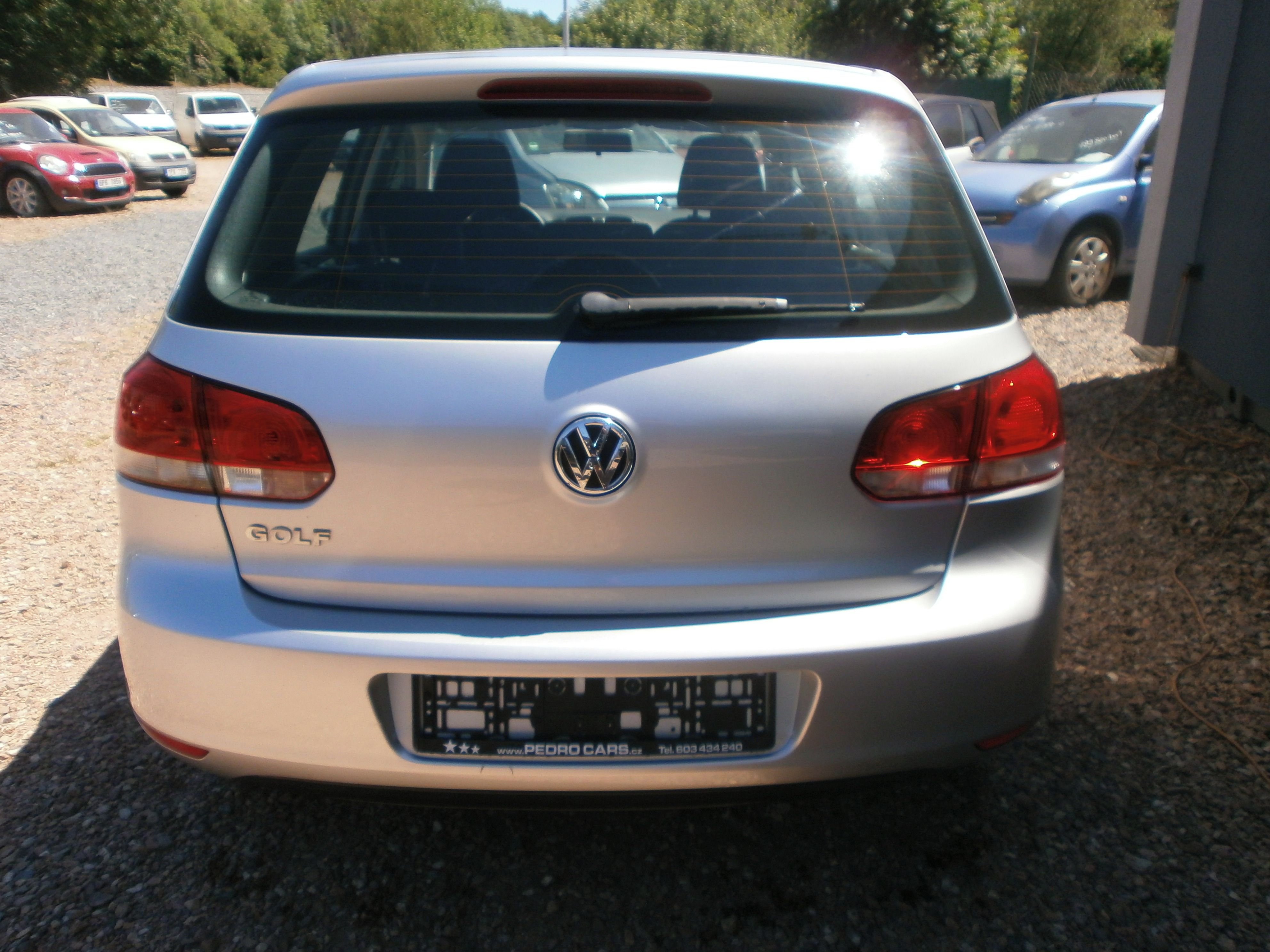 Volkswagen Golf, 1.4i16v-AUT.KLIMA,SERV.KNIHA! - fotka 6