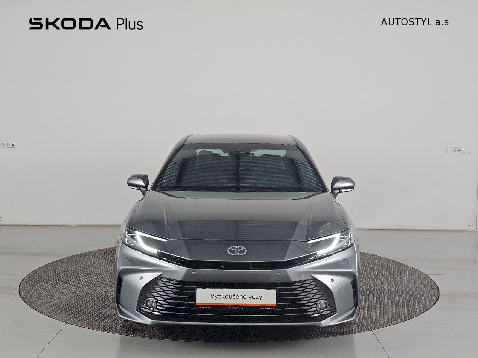 Toyota Camry, 2.5 HEV CVT Prestige 230k - fotka 4