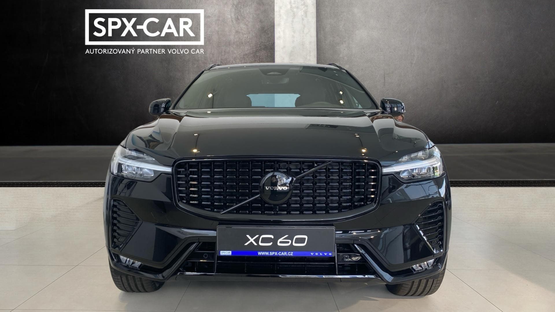 Volvo XC60, PLUS BLACK EDITION, B5 AWD, 18 - fotka 2