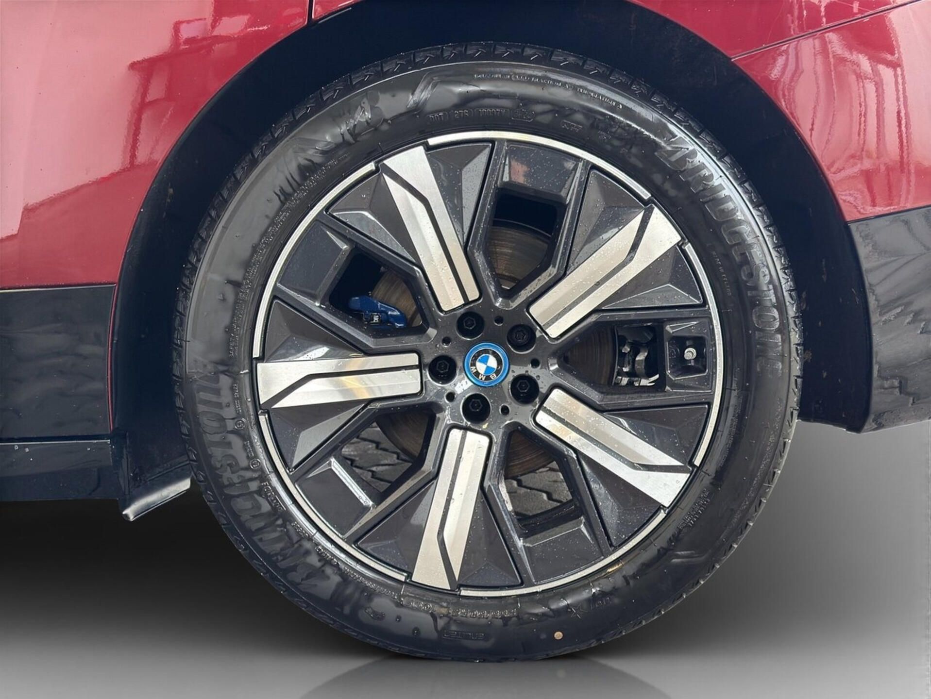 BMW iX, xDrive40 Sport Laser 360 ACC T - fotka 5